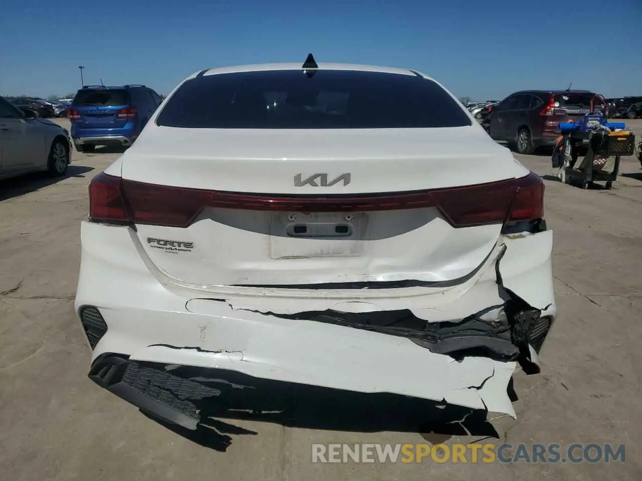 6 Фотография поврежденного автомобиля 3KPF24AD4NE424812 KIA FORTE 2022