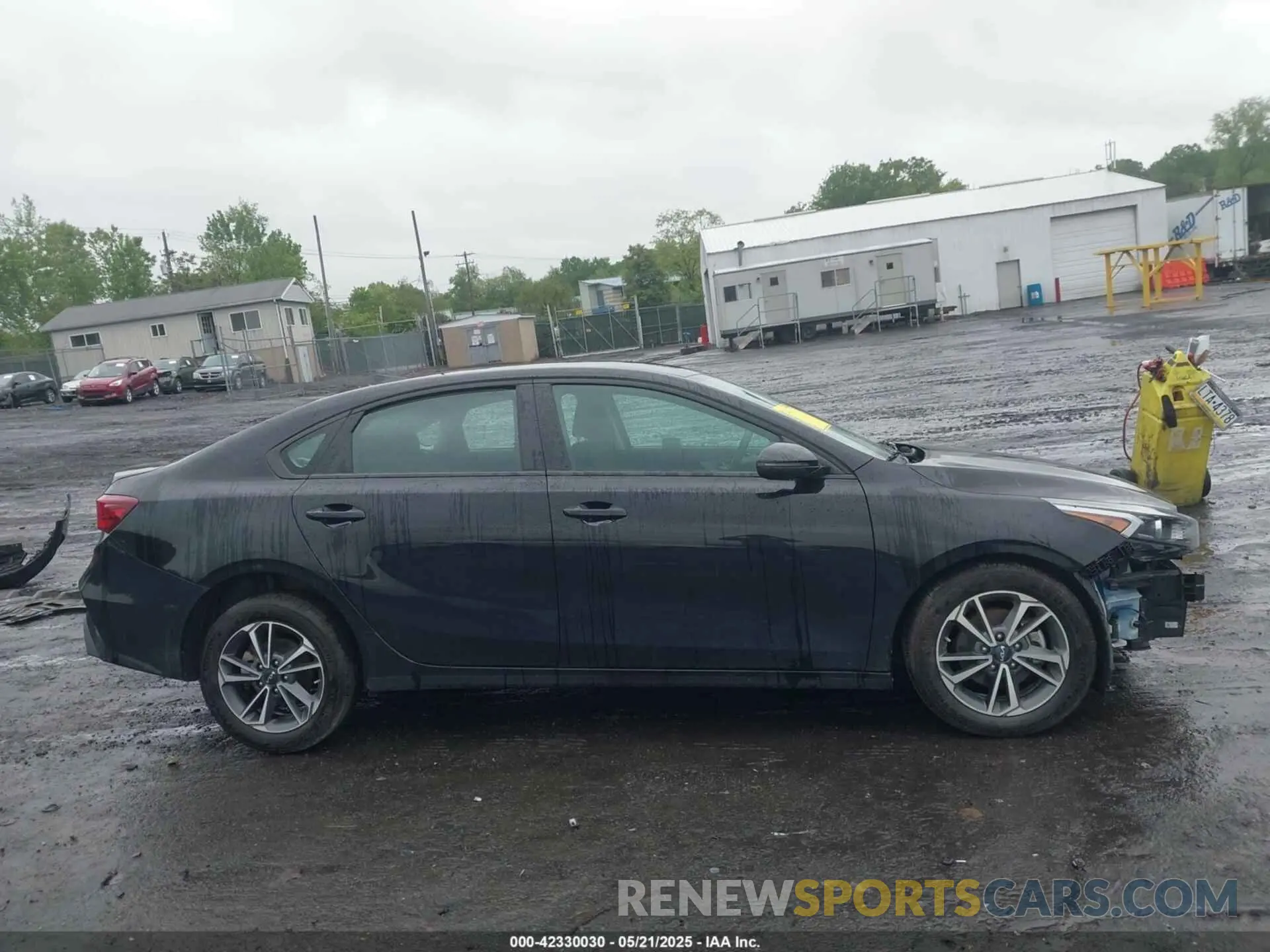 13 Photograph of a damaged car 3KPF24AD4NE429525 KIA FORTE 2022