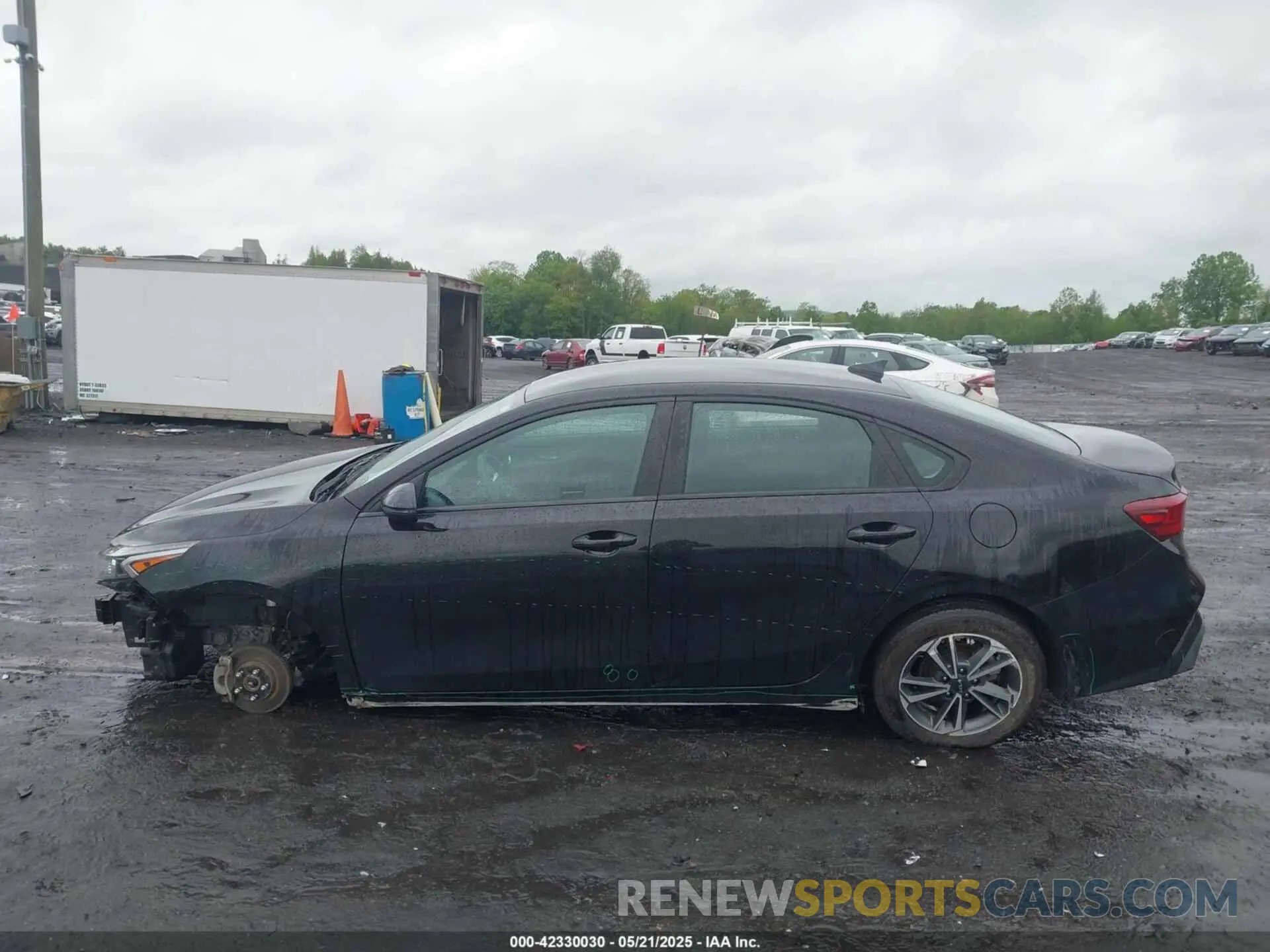 14 Photograph of a damaged car 3KPF24AD4NE429525 KIA FORTE 2022