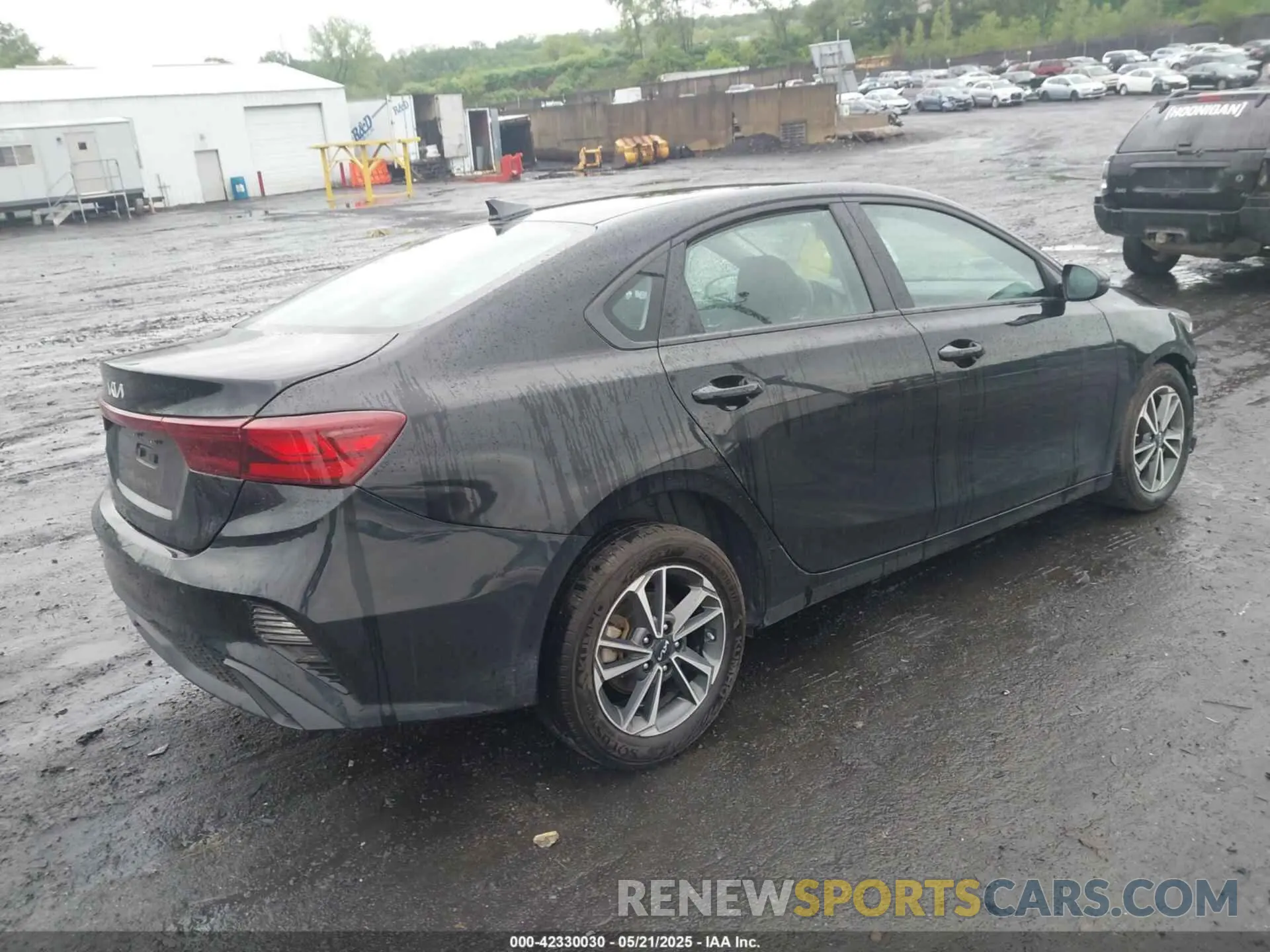 4 Photograph of a damaged car 3KPF24AD4NE429525 KIA FORTE 2022