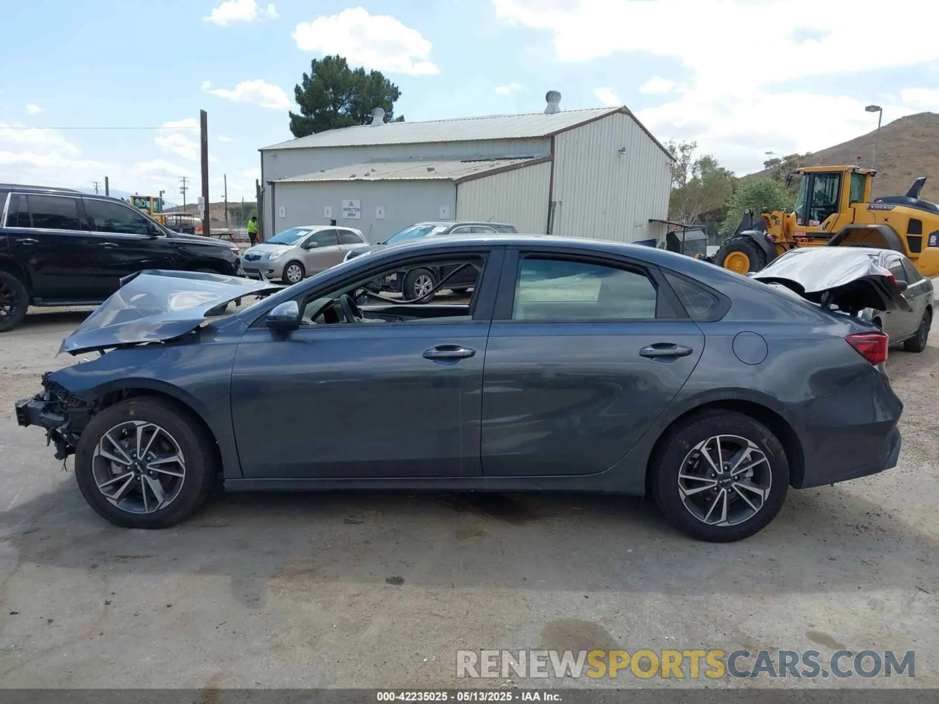 13 Photograph of a damaged car 3KPF24AD4NE431405 KIA FORTE 2022