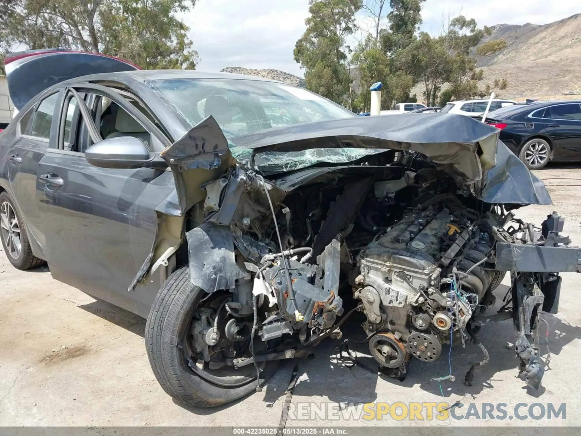 6 Photograph of a damaged car 3KPF24AD4NE431405 KIA FORTE 2022