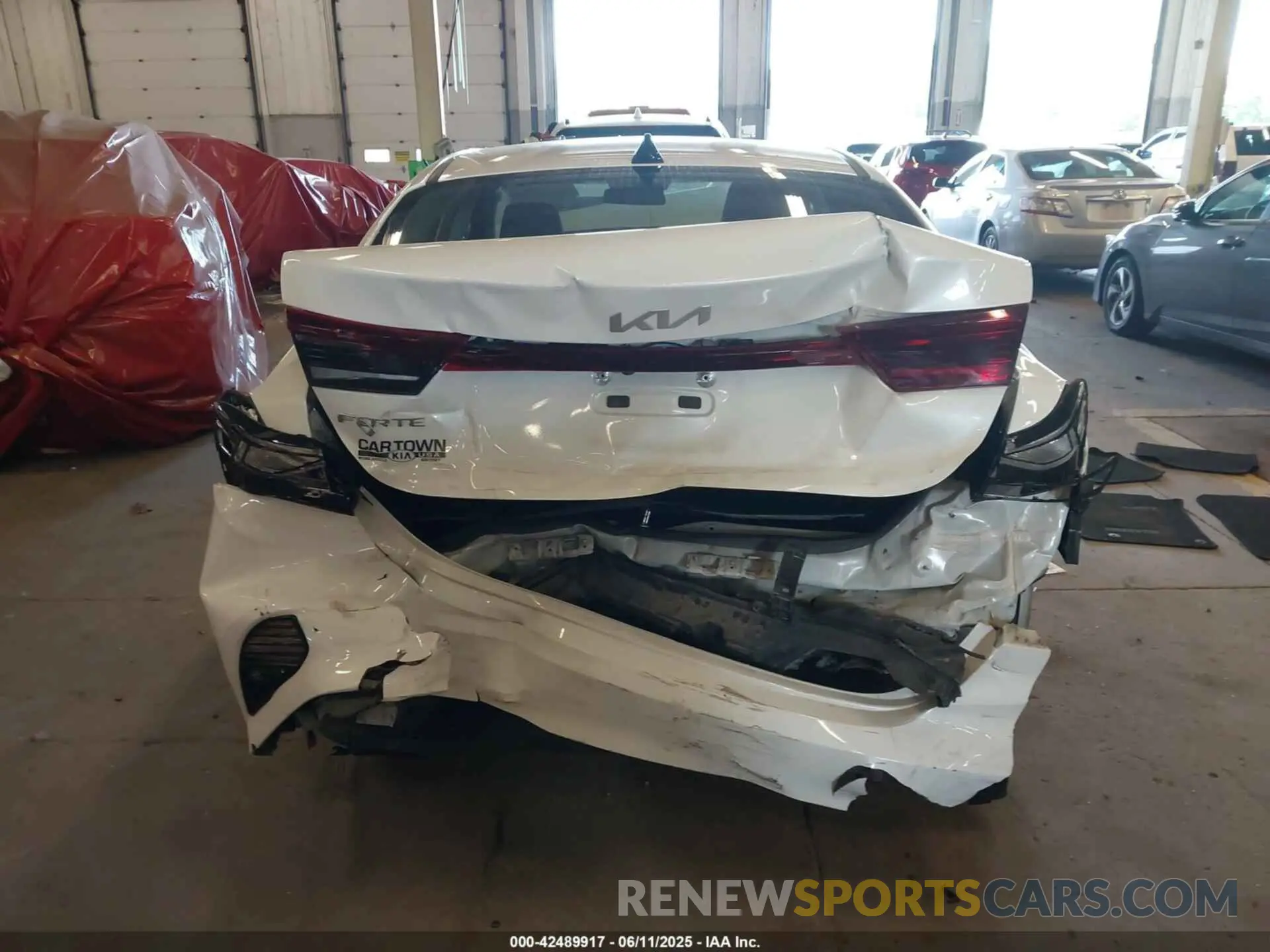 16 Photograph of a damaged car 3KPF24AD4NE431727 KIA FORTE 2022