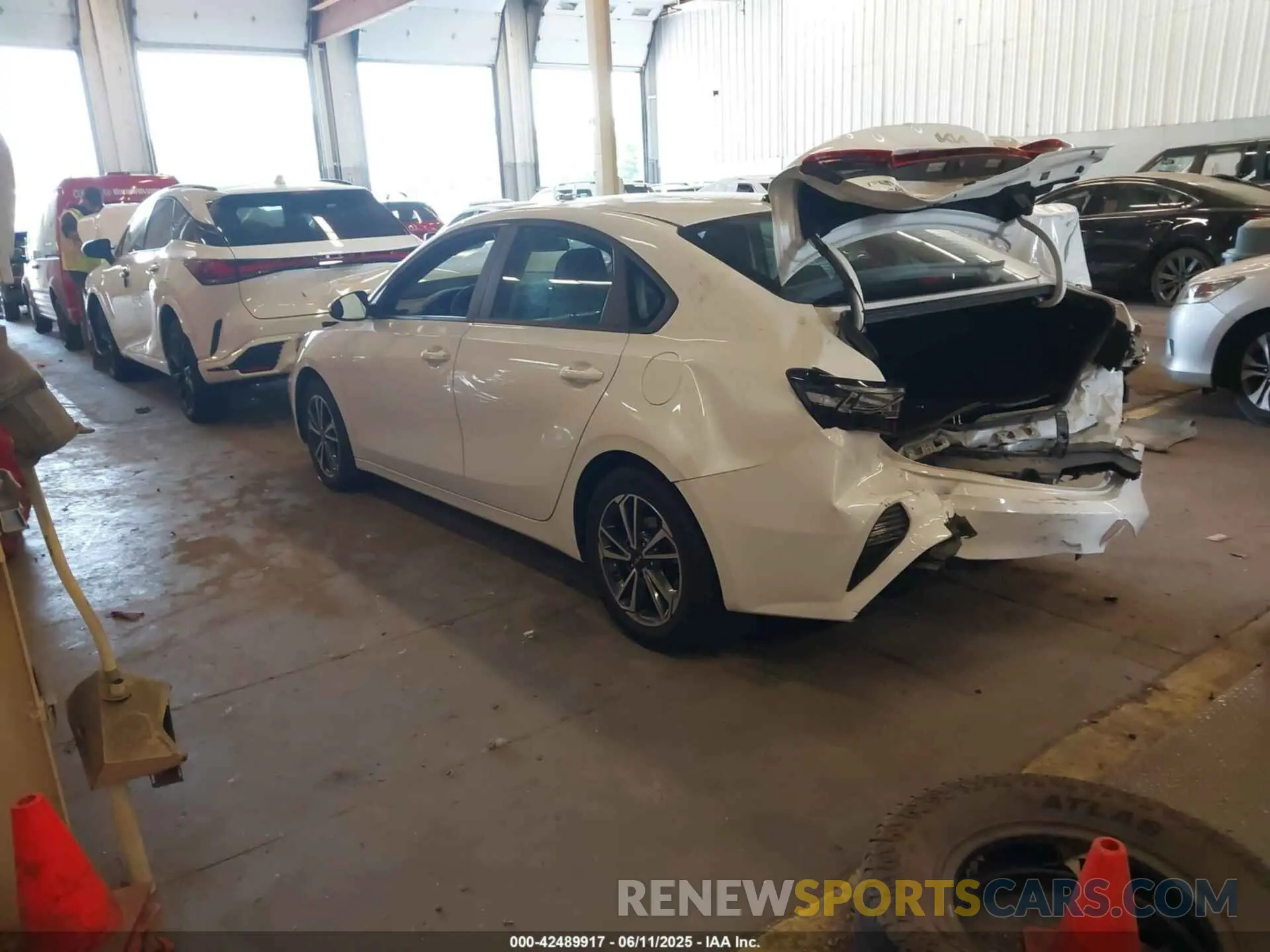 3 Photograph of a damaged car 3KPF24AD4NE431727 KIA FORTE 2022