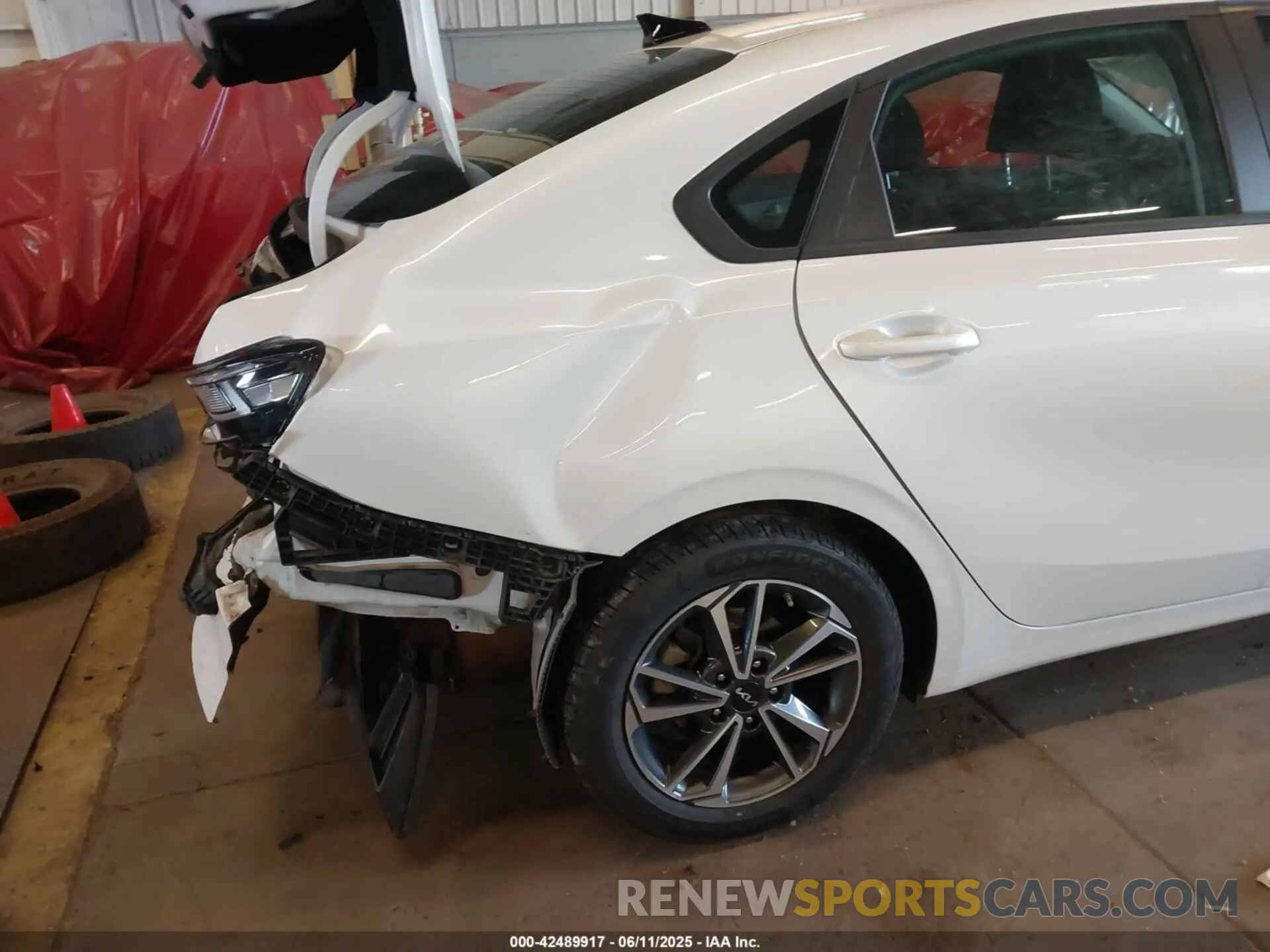 6 Photograph of a damaged car 3KPF24AD4NE431727 KIA FORTE 2022