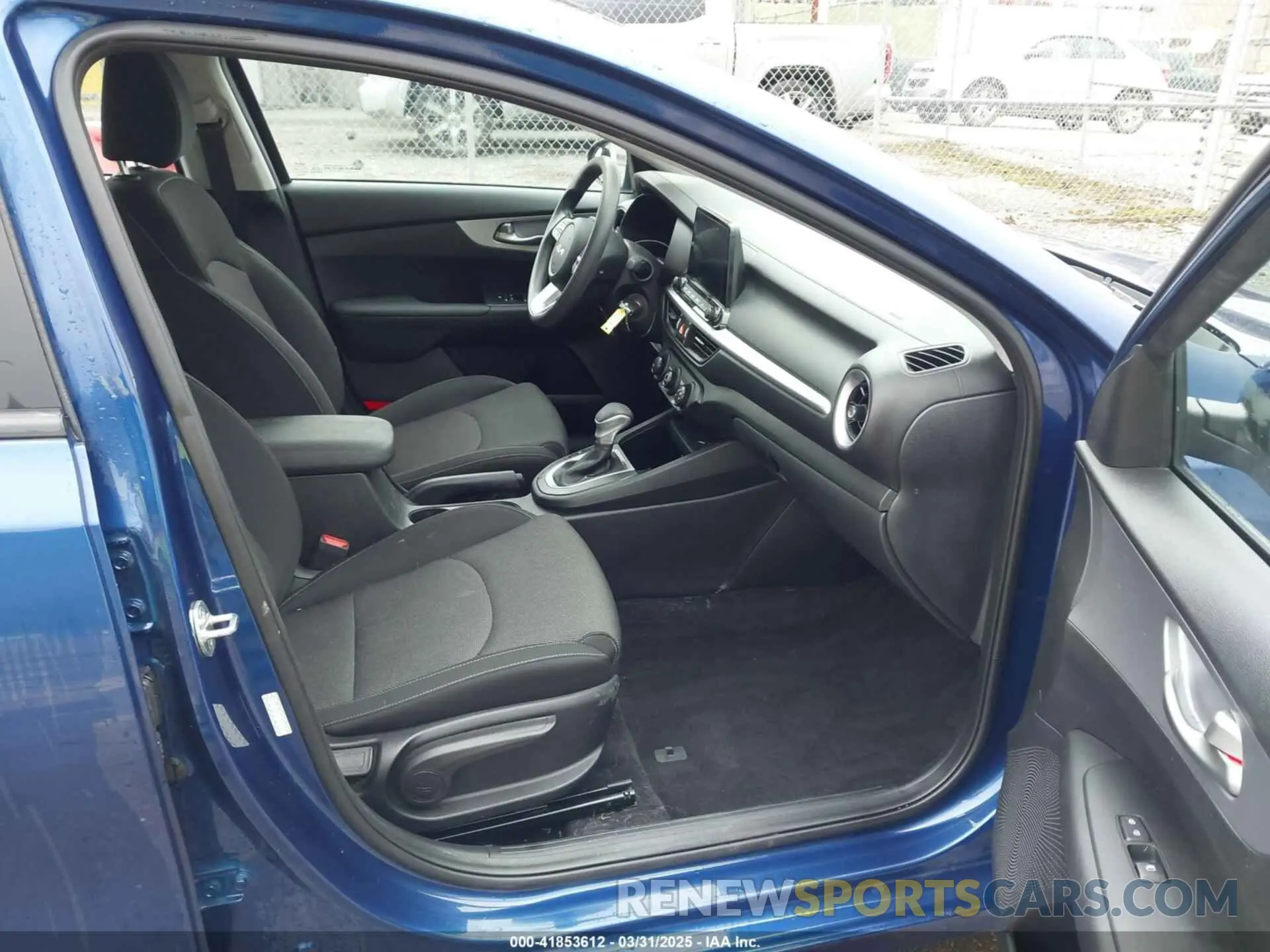5 Фотография поврежденного автомобиля 3KPF24AD4NE445224 KIA FORTE 2022