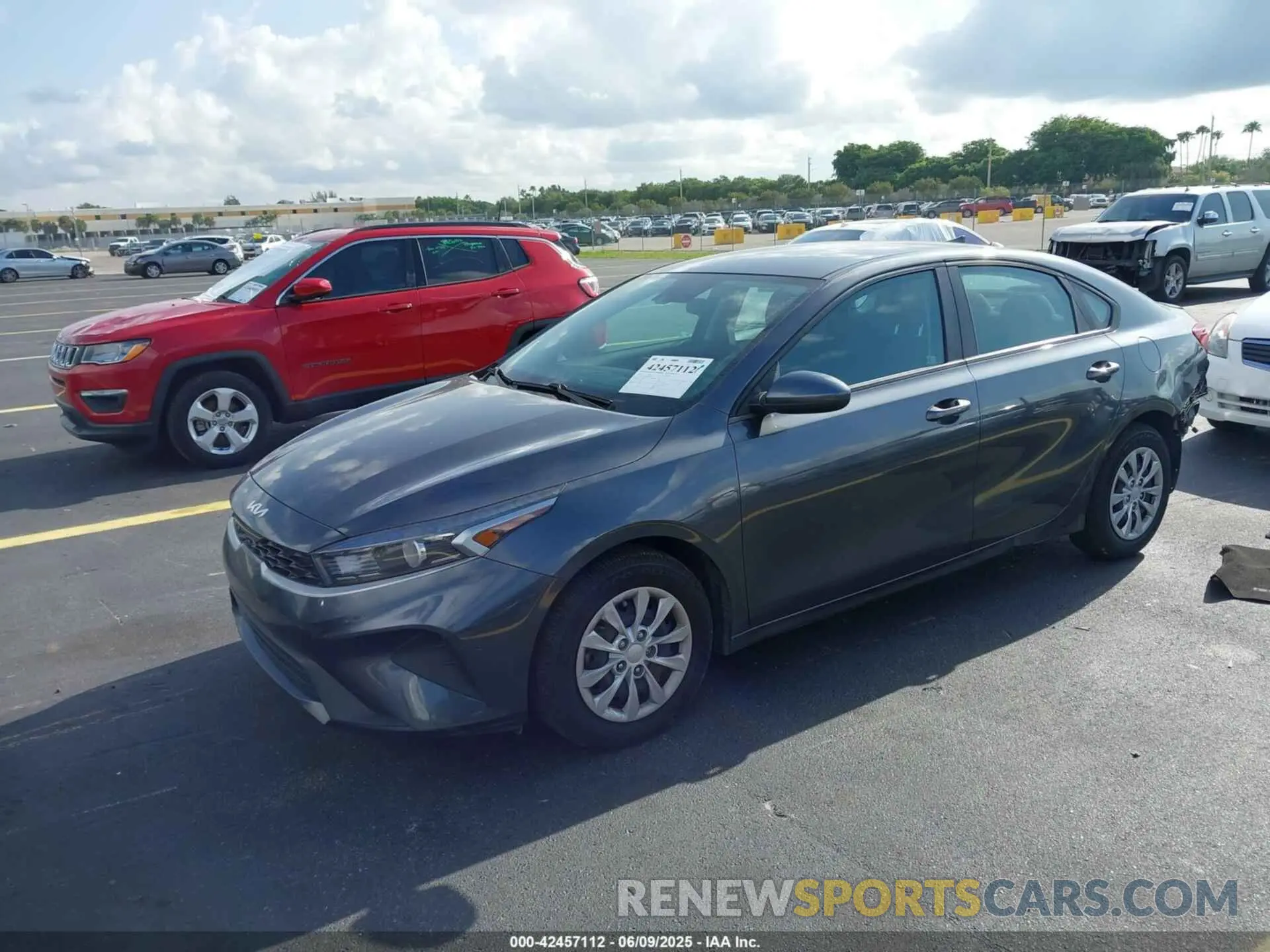 2 Photograph of a damaged car 3KPF24AD4NE451962 KIA FORTE 2022