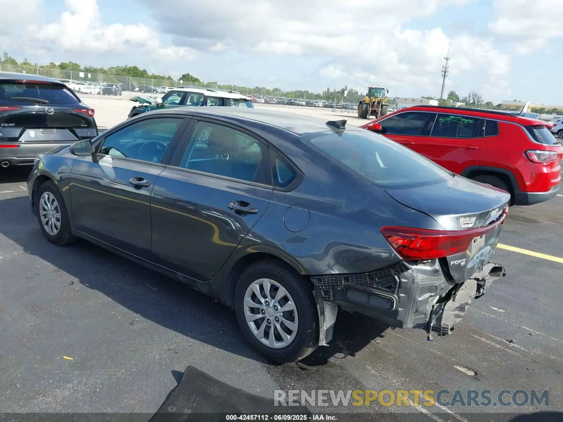 3 Photograph of a damaged car 3KPF24AD4NE451962 KIA FORTE 2022