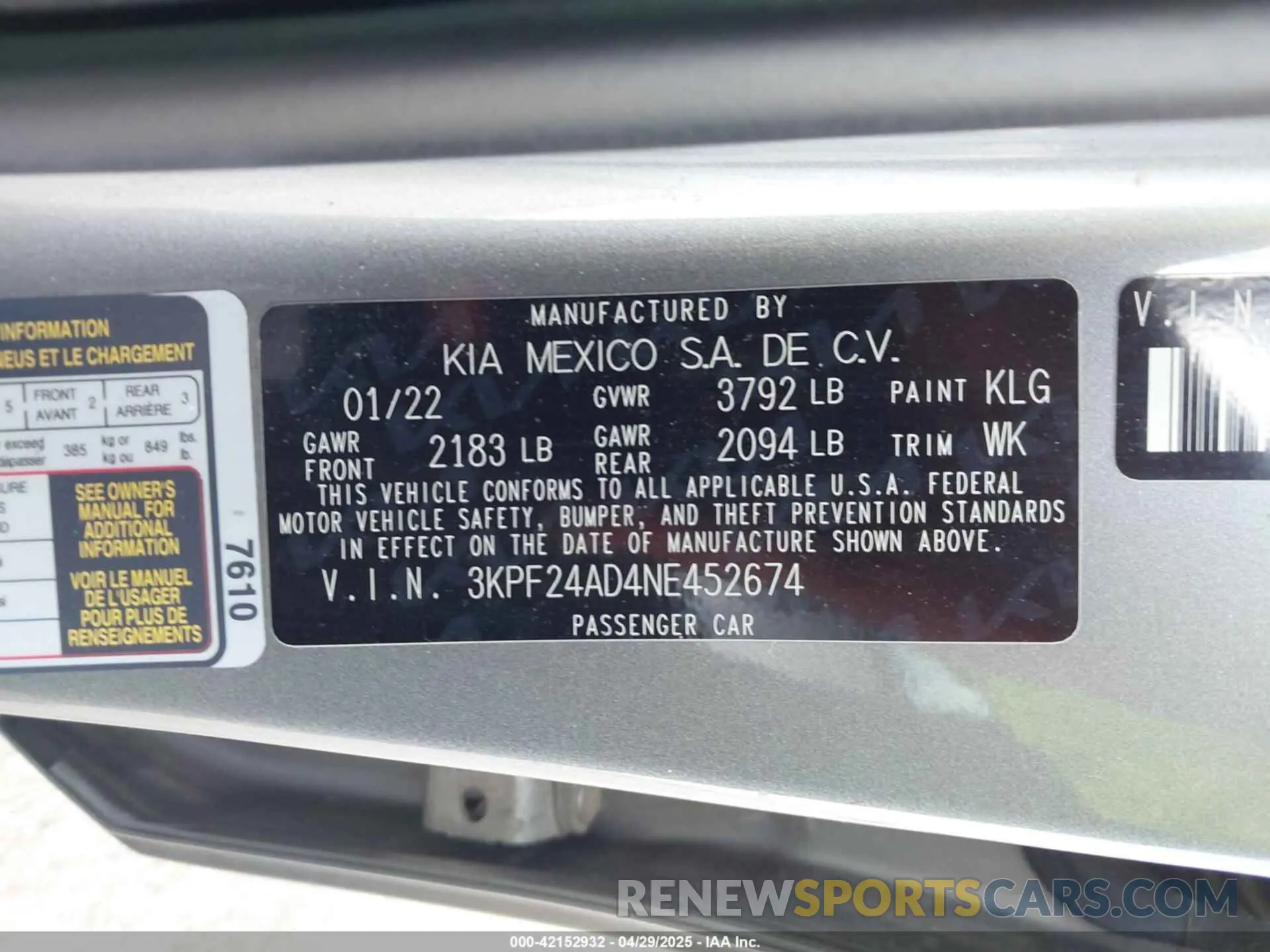 9 Photograph of a damaged car 3KPF24AD4NE452674 KIA FORTE 2022