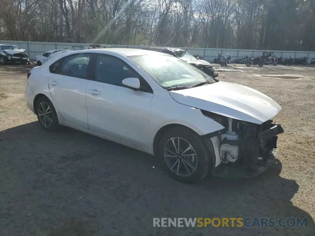 4 Фотография поврежденного автомобиля 3KPF24AD4NE462301 KIA FORTE 2022
