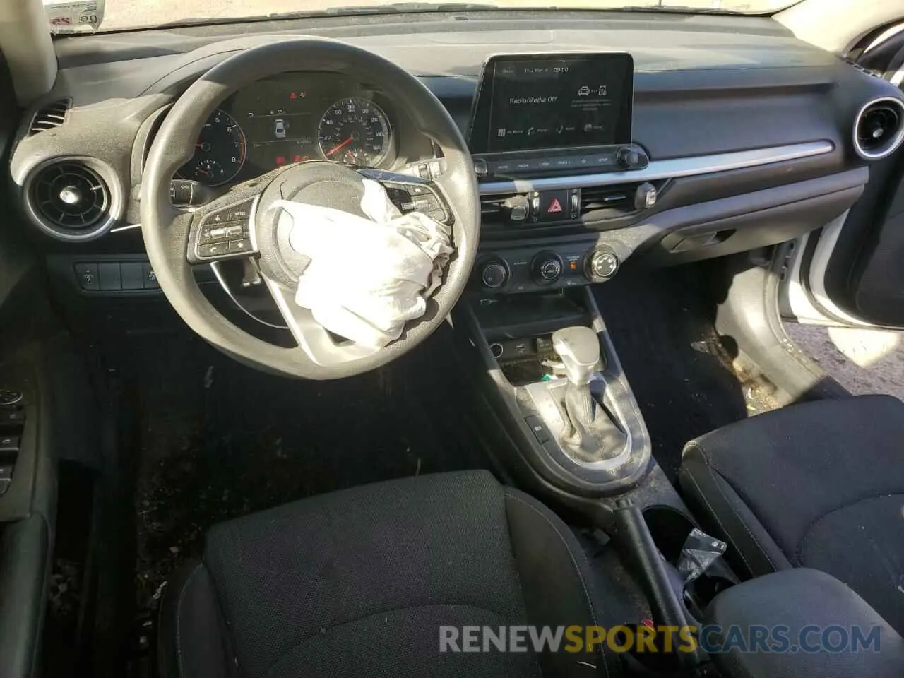 8 Фотография поврежденного автомобиля 3KPF24AD4NE462301 KIA FORTE 2022