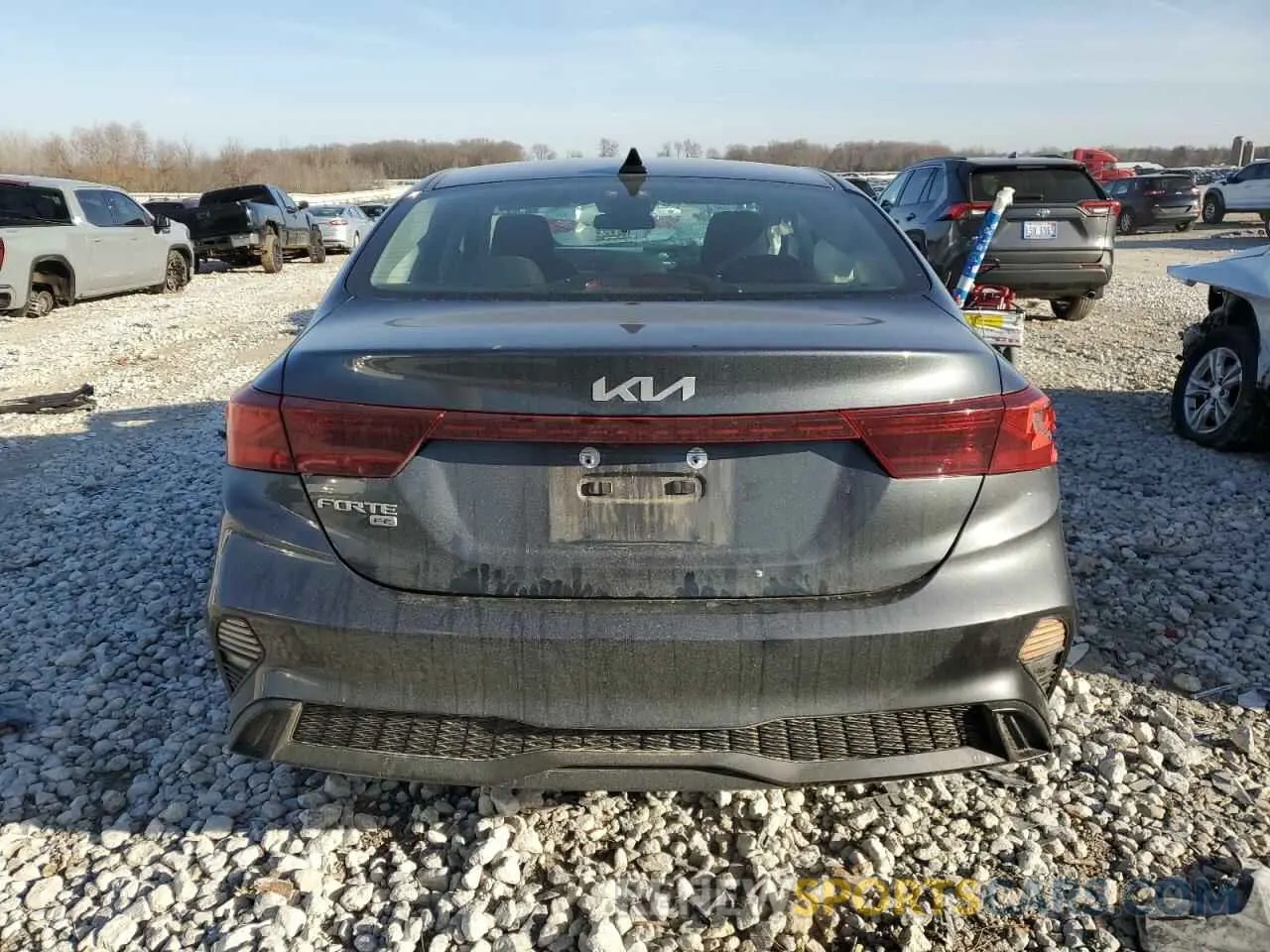 6 Фотография поврежденного автомобиля 3KPF24AD4NE463822 KIA FORTE 2022