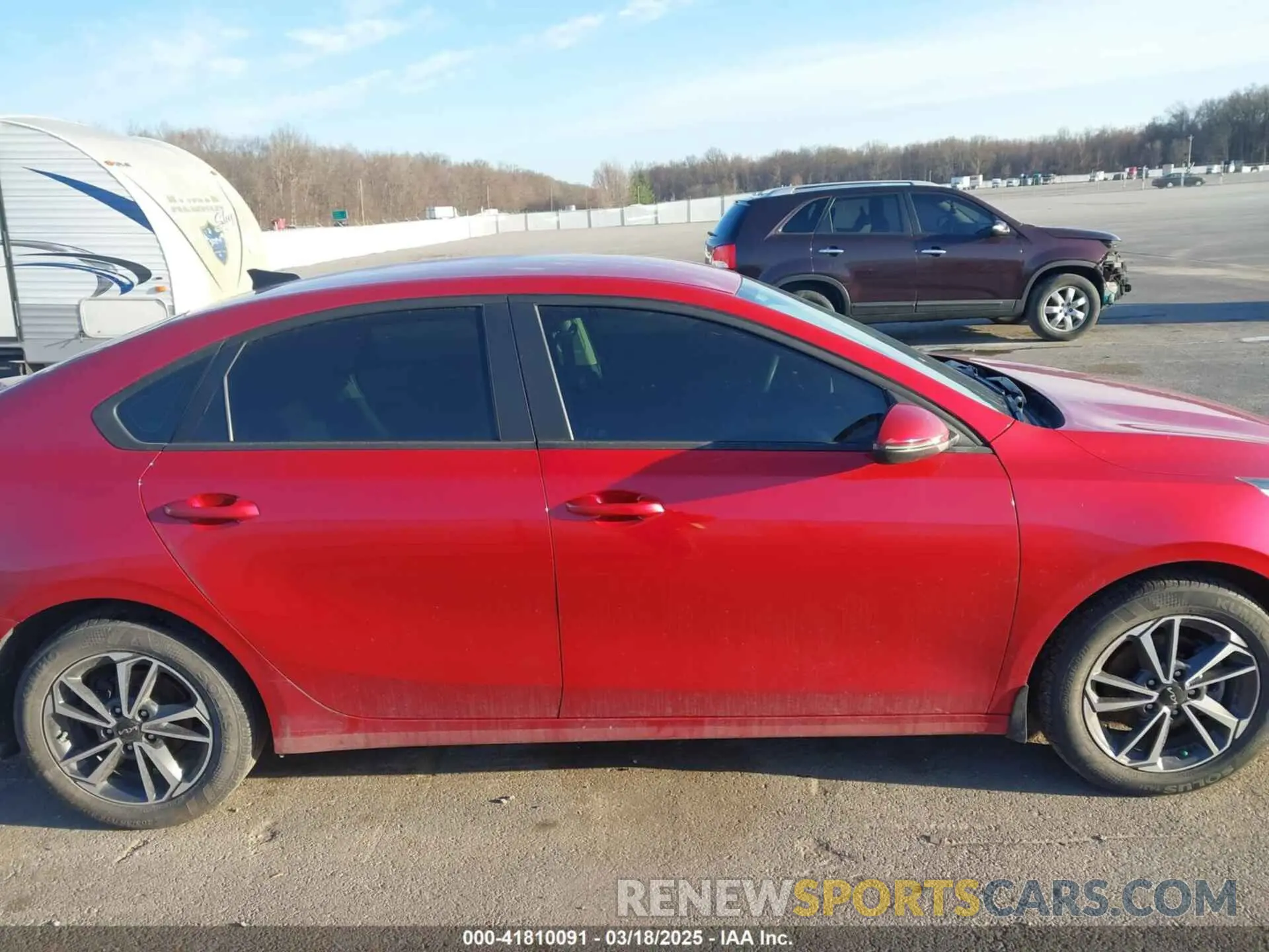 13 Photograph of a damaged car 3KPF24AD4NE472102 KIA FORTE 2022