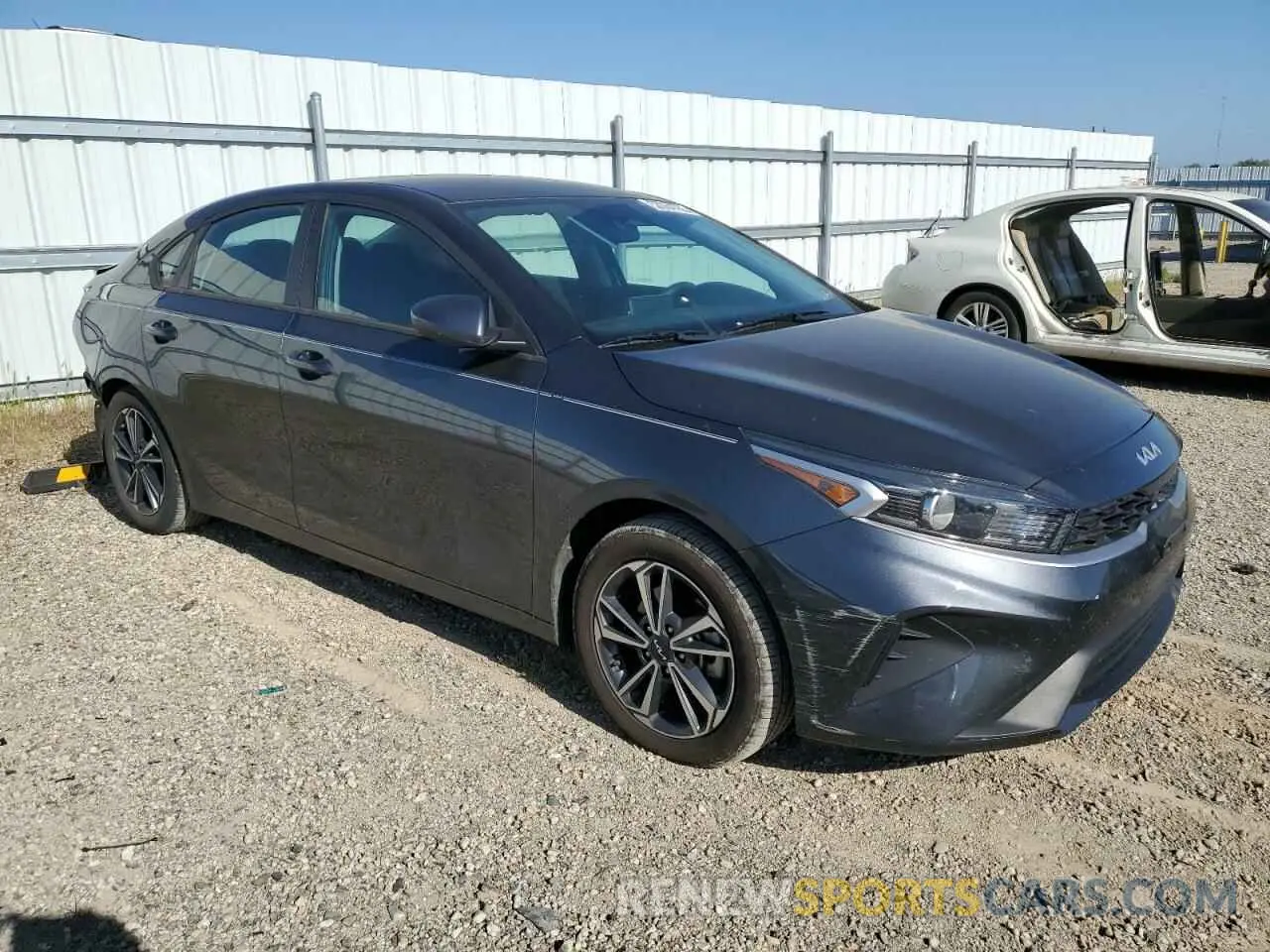 4 Photograph of a damaged car 3KPF24AD4NE495833 KIA FORTE 2022