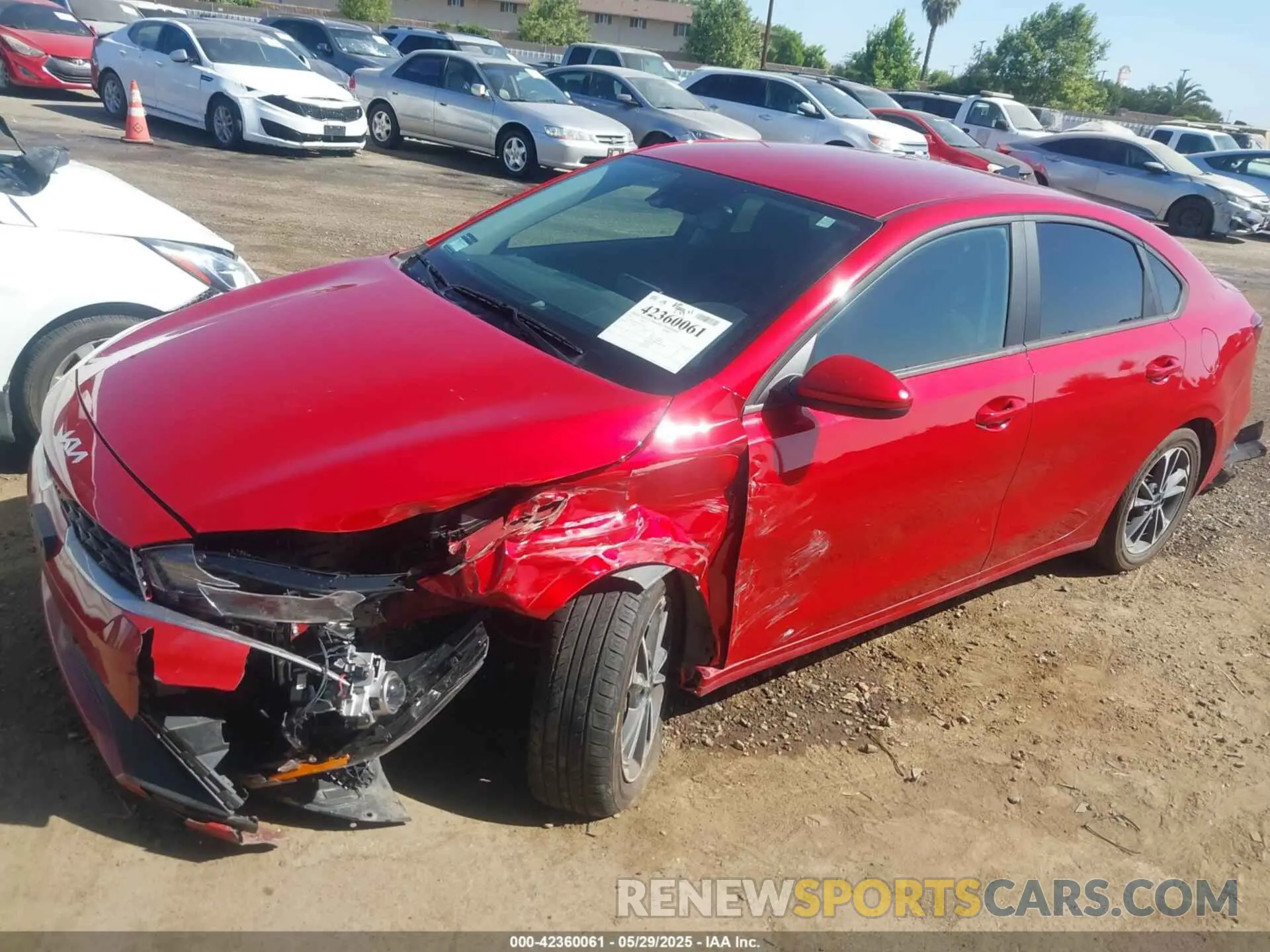 2 Фотография поврежденного автомобиля 3KPF24AD5NE497638 KIA FORTE 2022