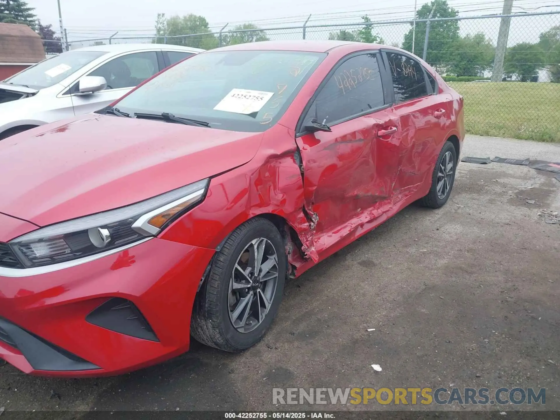 6 Photograph of a damaged car 3KPF24AD6NE428294 KIA FORTE 2022