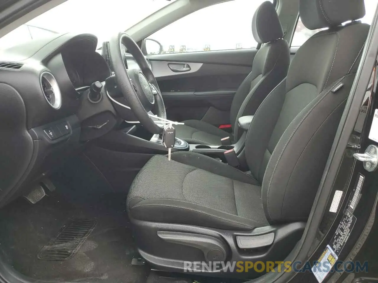 7 Фотография поврежденного автомобиля 3KPF24AD6NE450408 KIA FORTE 2022