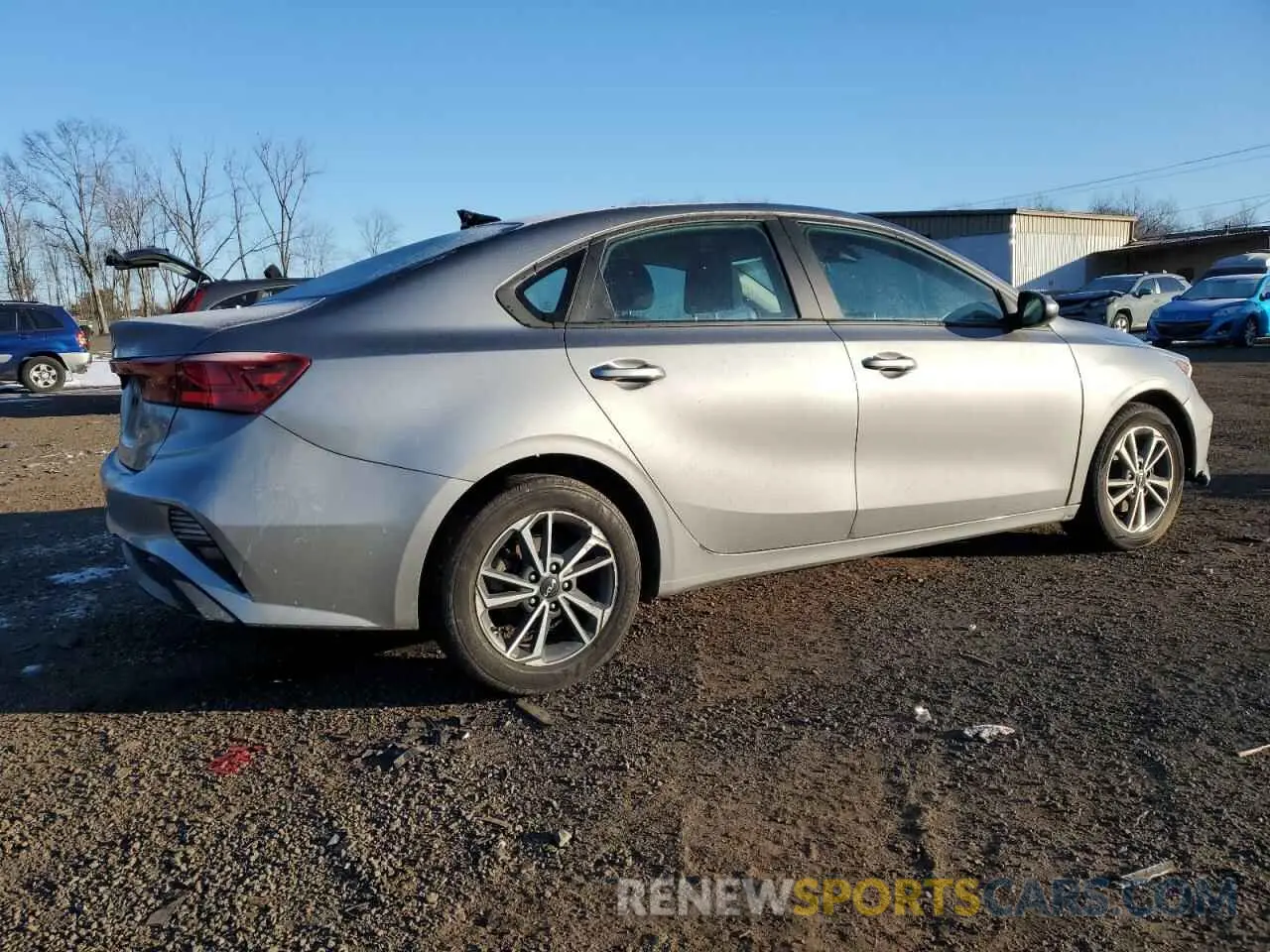 3 Фотография поврежденного автомобиля 3KPF24AD6NE463630 KIA FORTE 2022