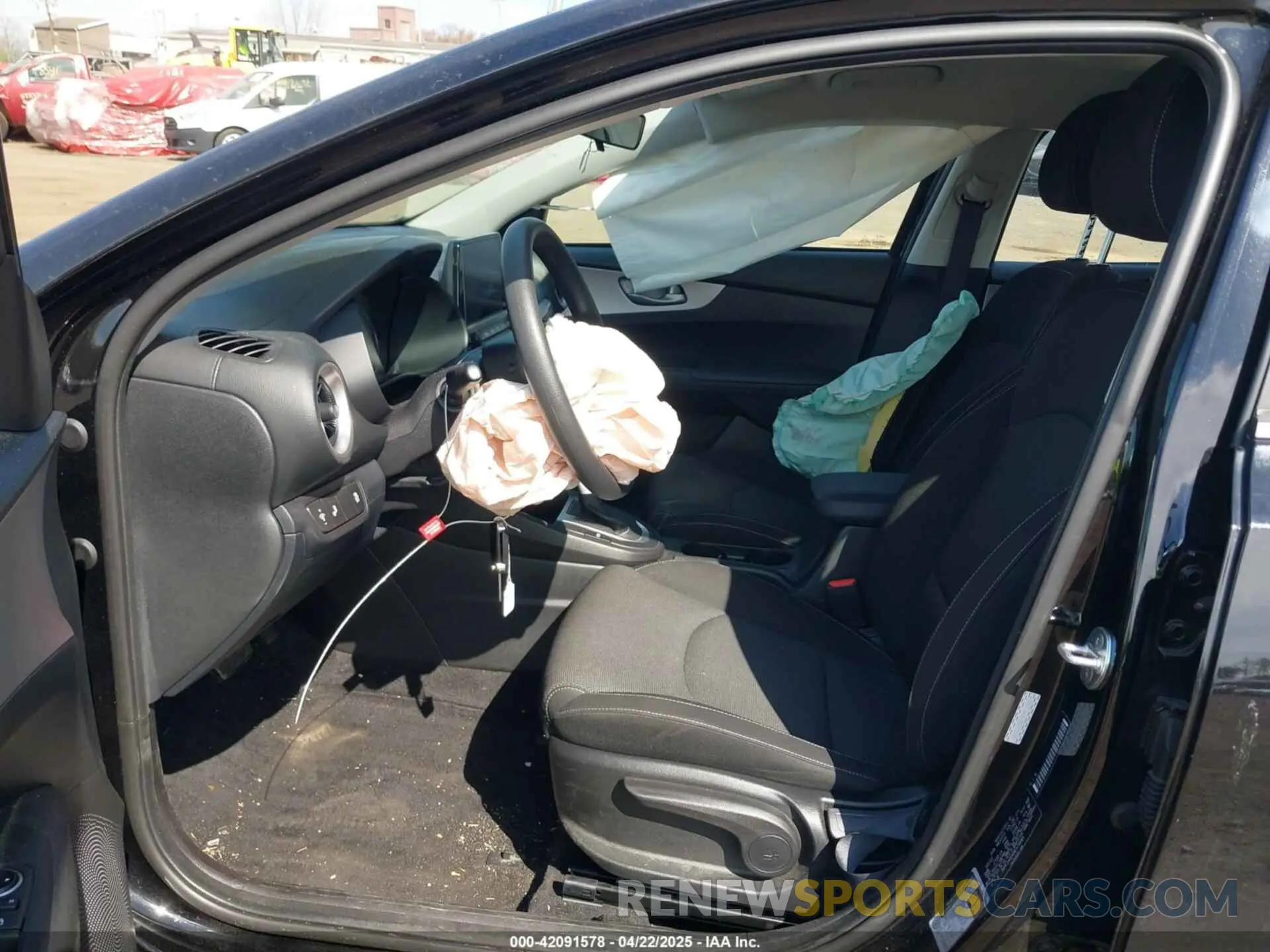 5 Фотография поврежденного автомобиля 3KPF24AD6NE474949 KIA FORTE 2022