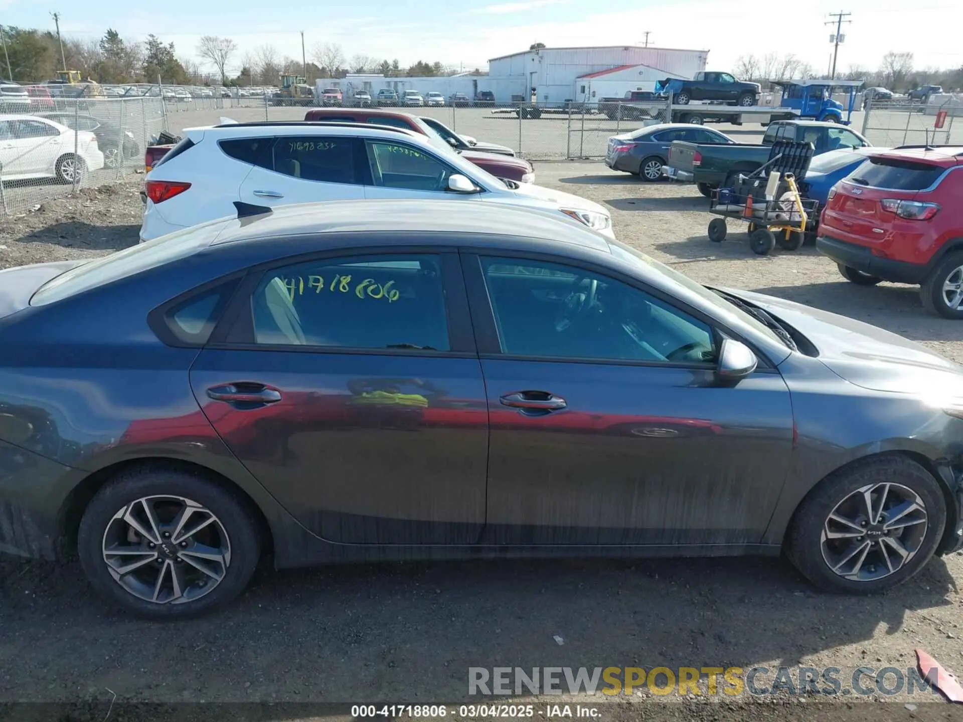 12 Photograph of a damaged car 3KPF24AD6NE483506 KIA FORTE 2022