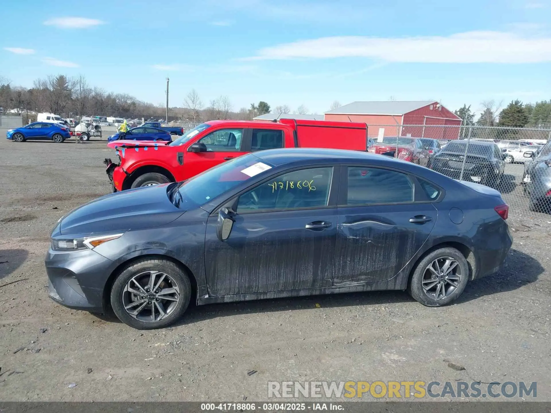 13 Photograph of a damaged car 3KPF24AD6NE483506 KIA FORTE 2022