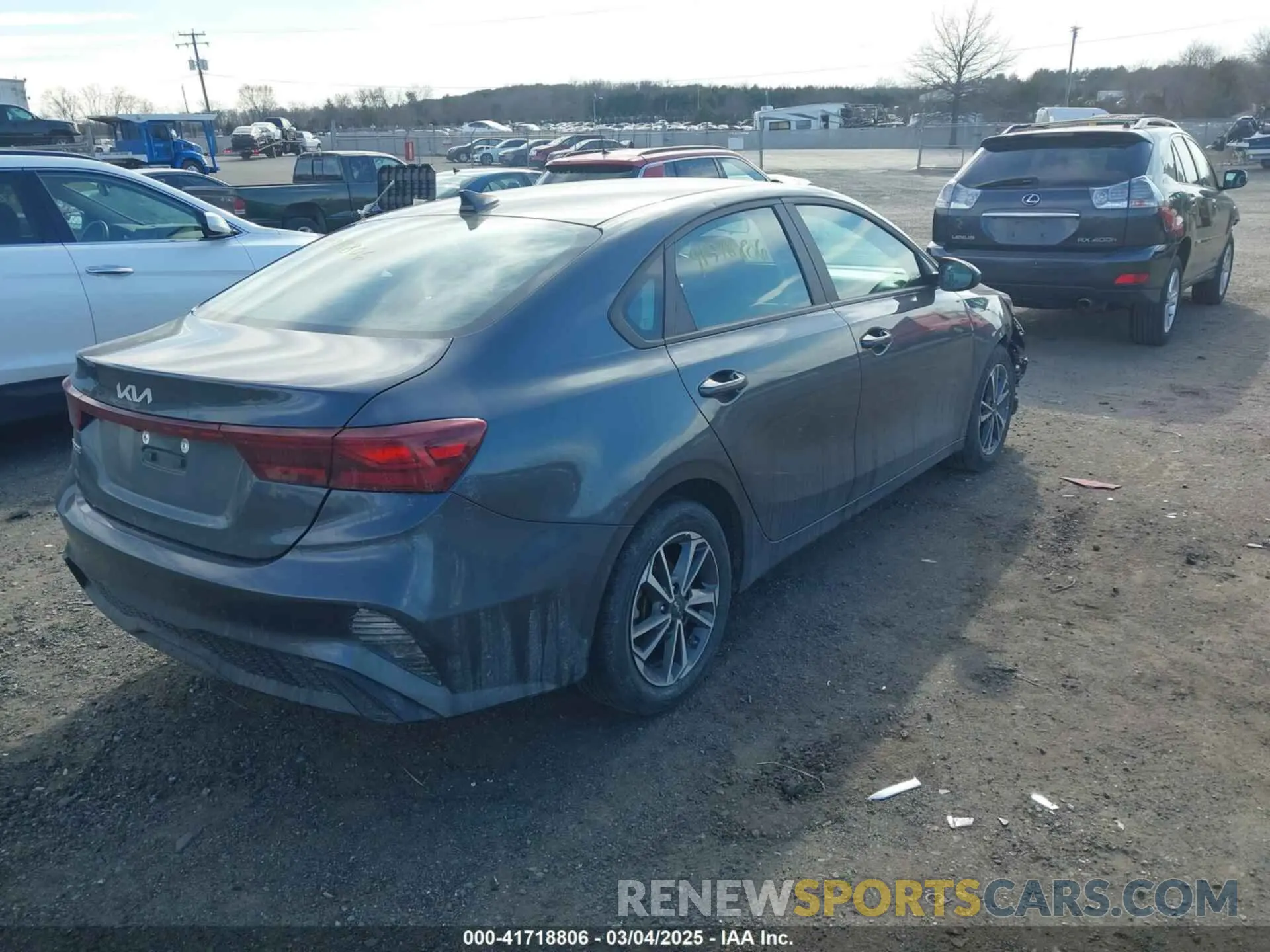 4 Photograph of a damaged car 3KPF24AD6NE483506 KIA FORTE 2022