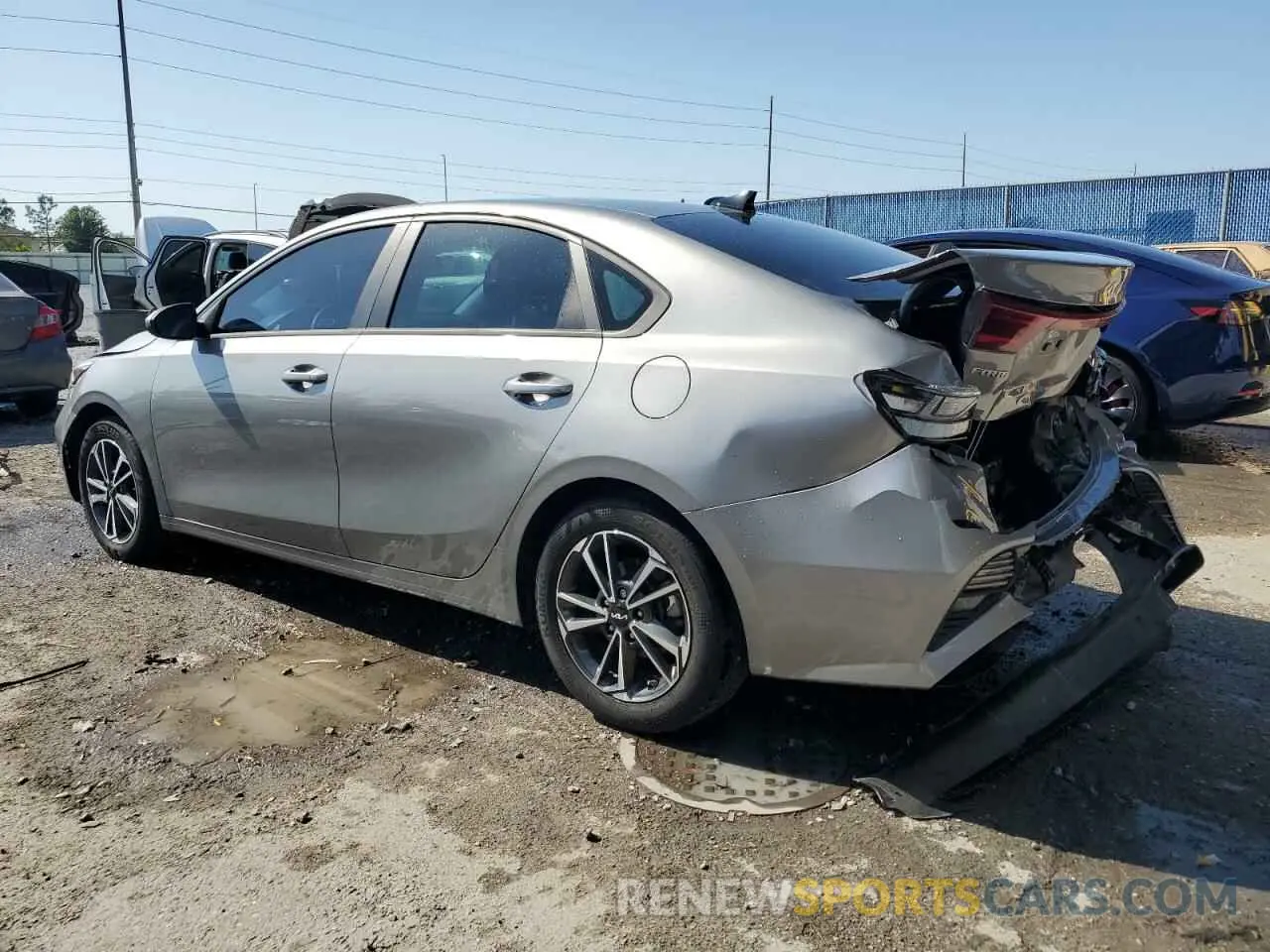 2 Фотография поврежденного автомобиля 3KPF24AD6NE500739 KIA FORTE 2022