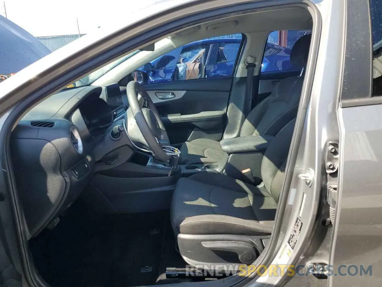 7 Фотография поврежденного автомобиля 3KPF24AD6NE500739 KIA FORTE 2022