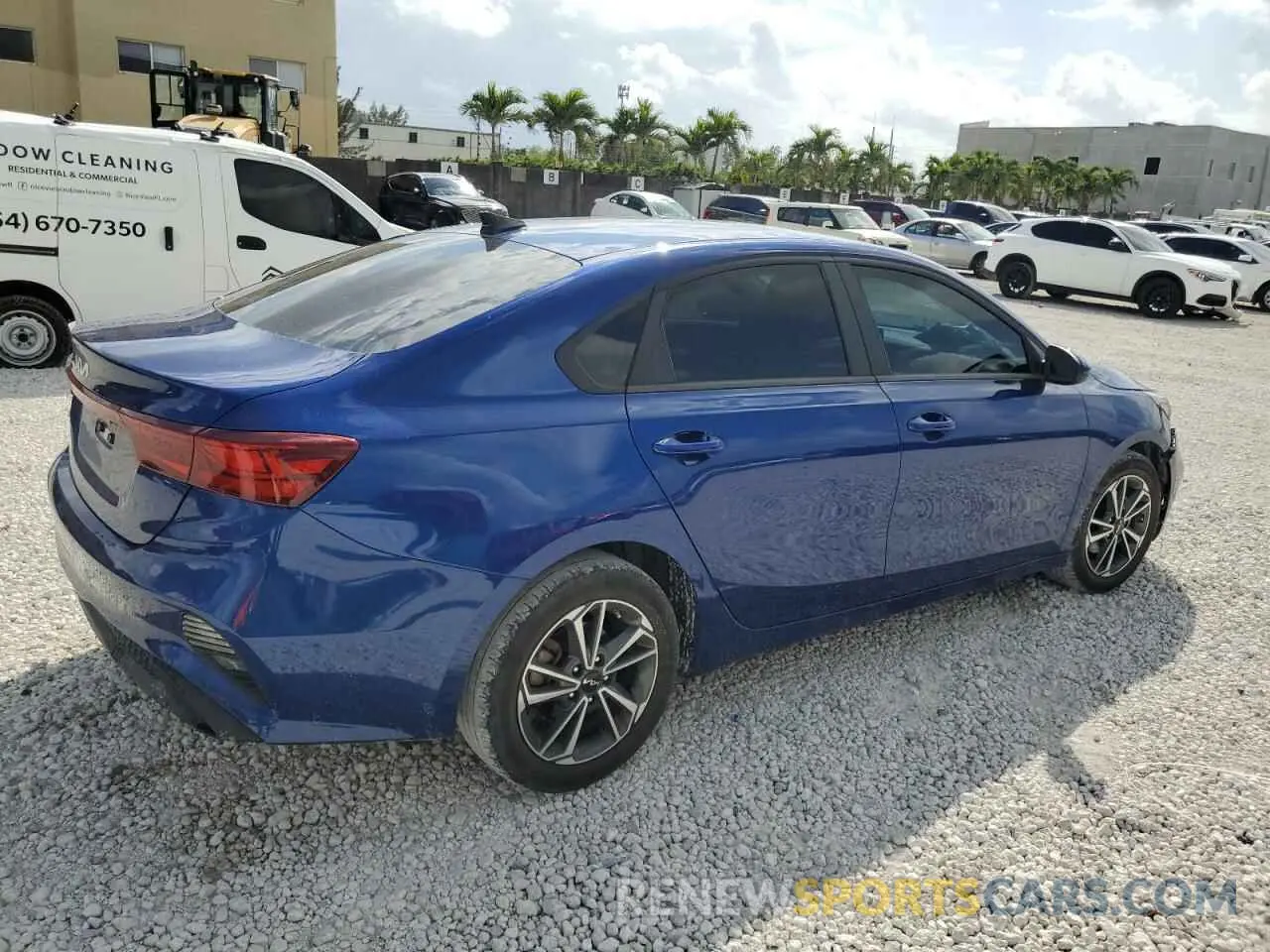 3 Фотография поврежденного автомобиля 3KPF24AD7NE457674 KIA FORTE 2022