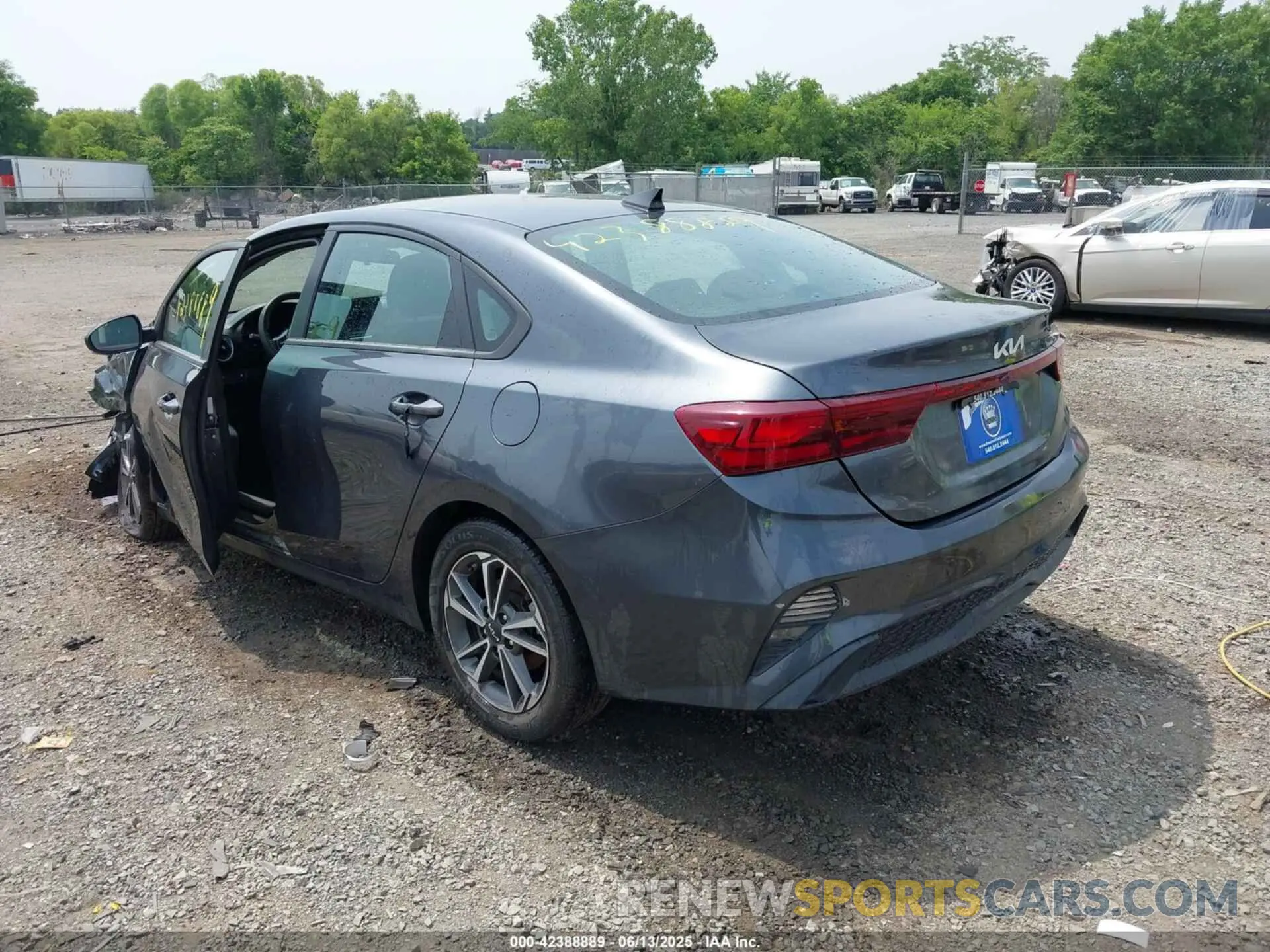 3 Photograph of a damaged car 3KPF24AD7NE480694 KIA FORTE 2022