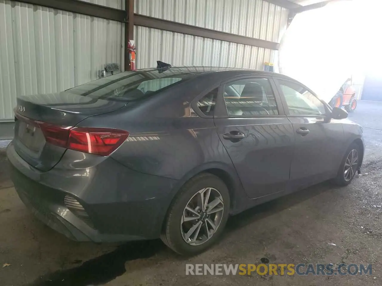 3 Фотография поврежденного автомобиля 3KPF24AD8NE417703 KIA FORTE 2022
