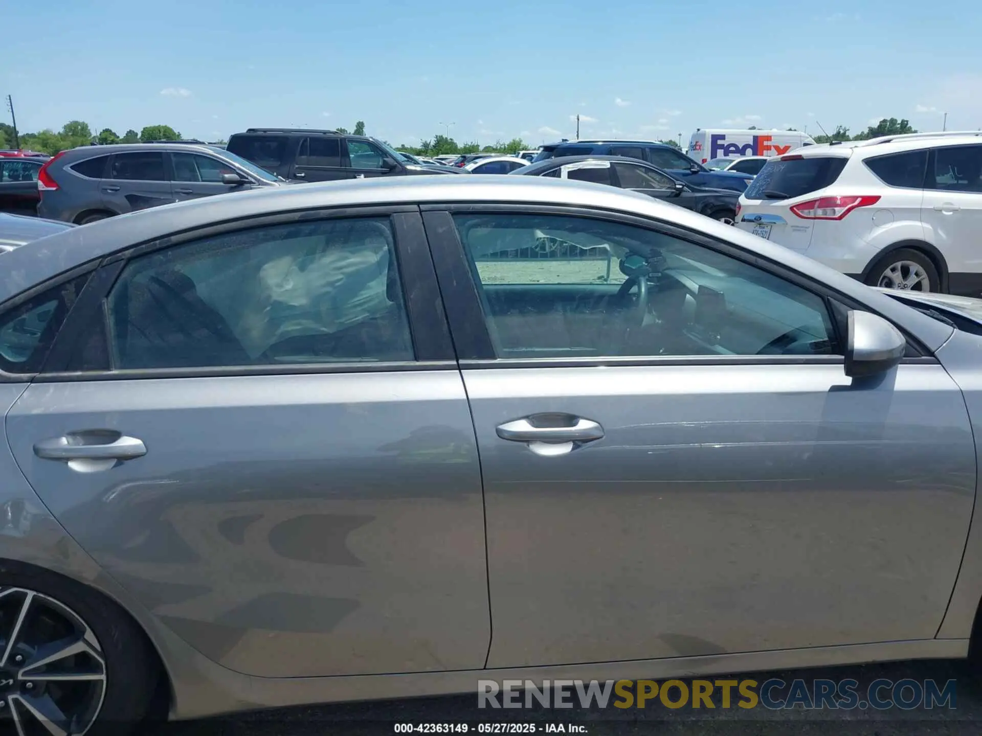 13 Photograph of a damaged car 3KPF24AD8NE426465 KIA FORTE 2022