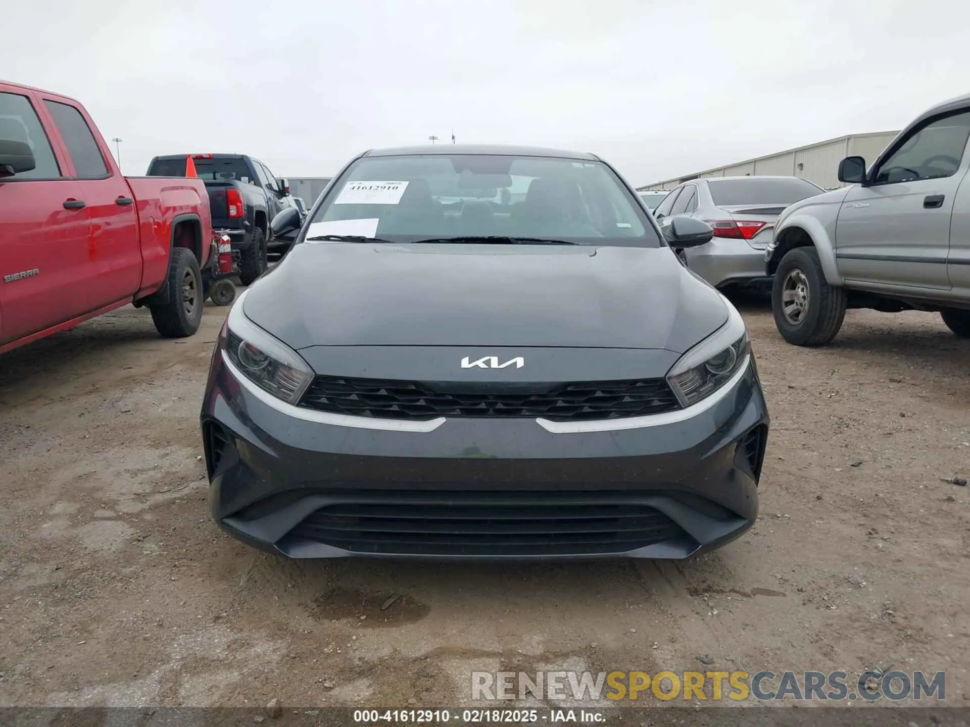 6 Фотография поврежденного автомобиля 3KPF24AD8NE433660 KIA FORTE 2022
