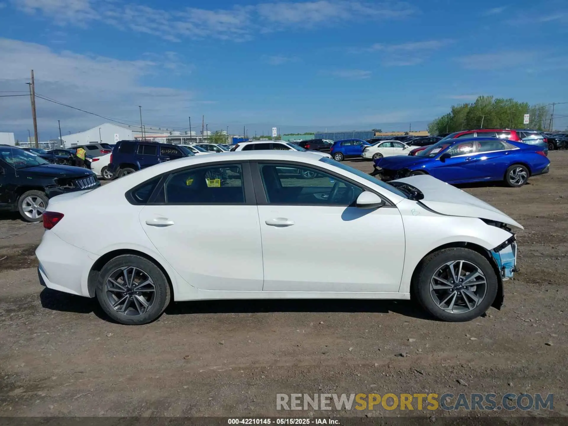 14 Photograph of a damaged car 3KPF24AD8NE455481 KIA FORTE 2022