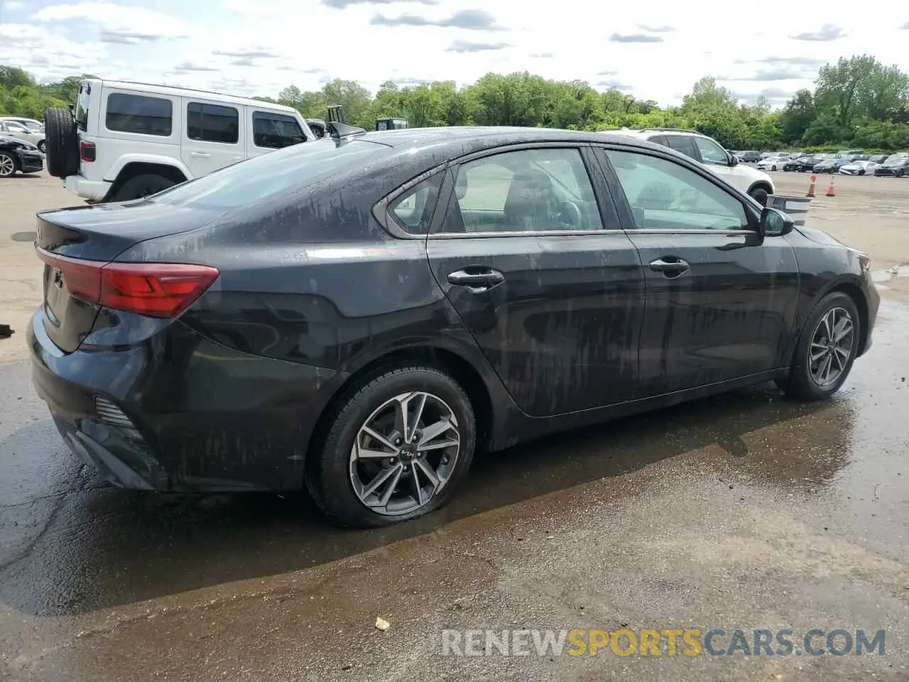 3 Photograph of a damaged car 3KPF24AD8NE465587 KIA FORTE 2022