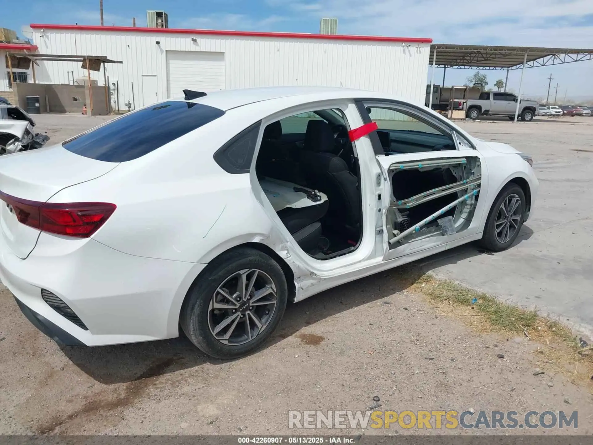 14 Фотография поврежденного автомобиля 3KPF24AD8NE482132 KIA FORTE 2022