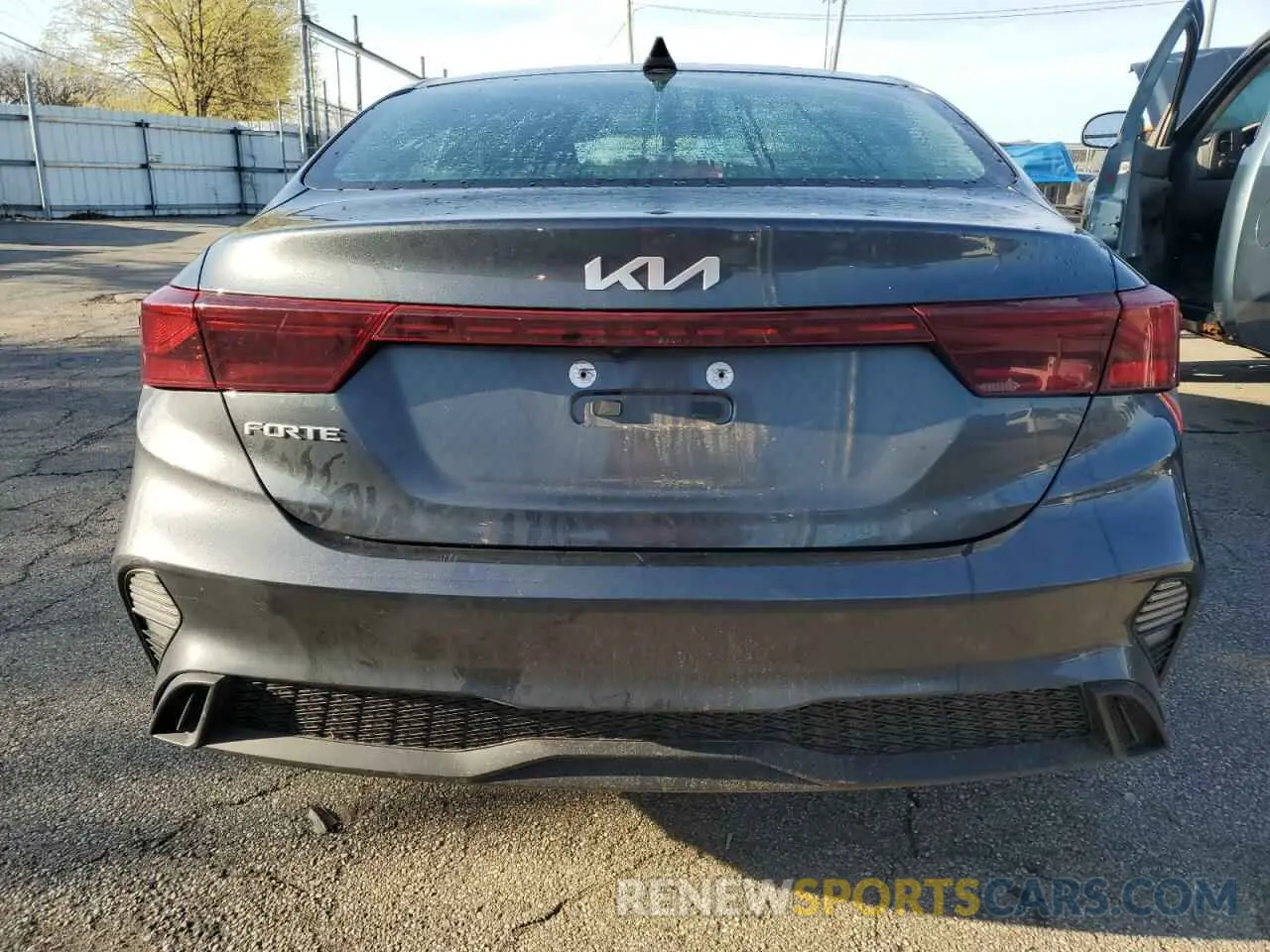 6 Фотография поврежденного автомобиля 3KPF24AD9NE462178 KIA FORTE 2022