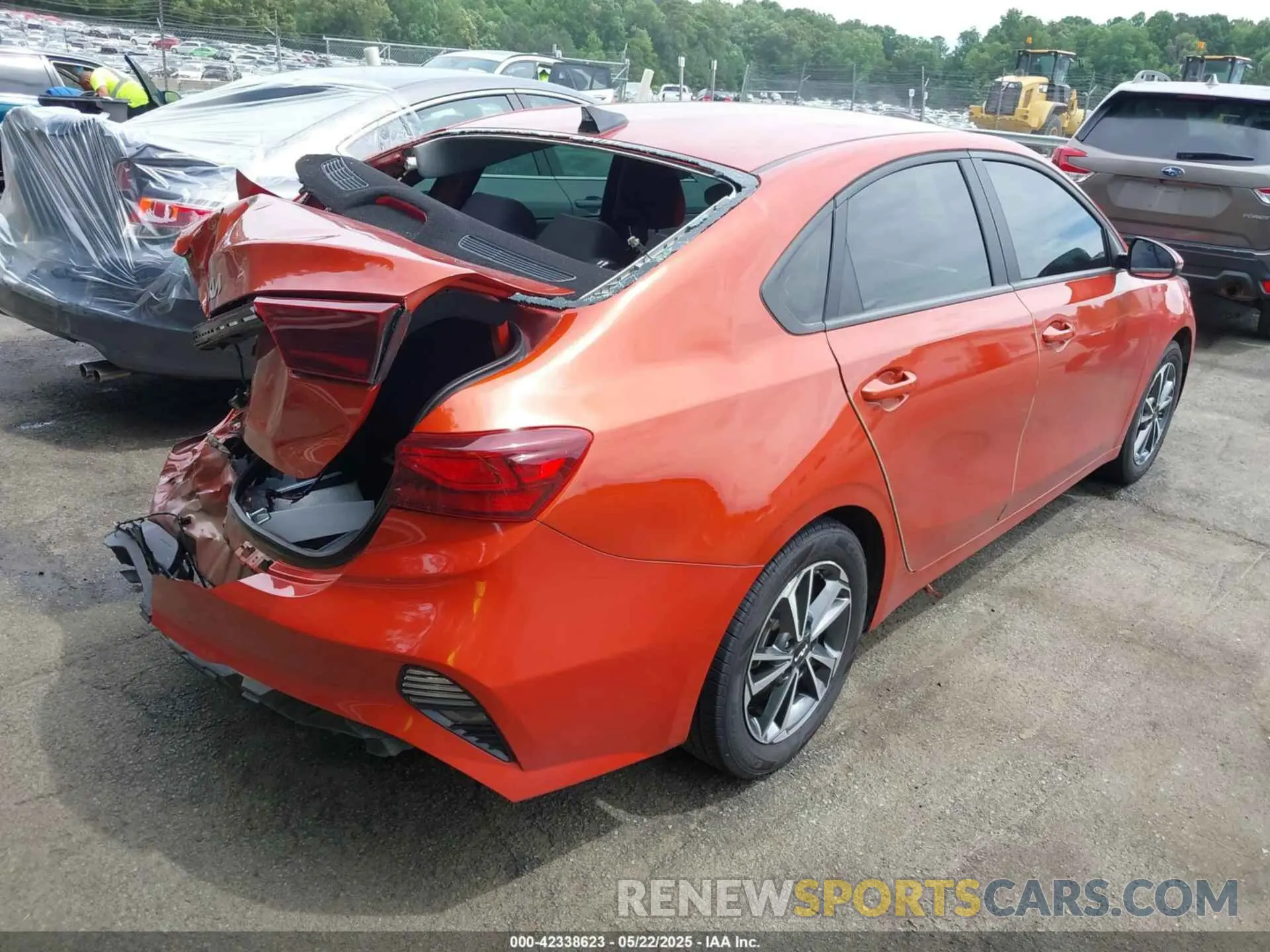 4 Photograph of a damaged car 3KPF24AD9NE467123 KIA FORTE 2022
