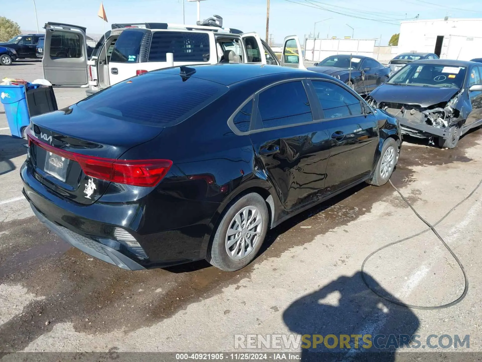 4 Photograph of a damaged car 3KPF24AD9NE476291 KIA FORTE 2022