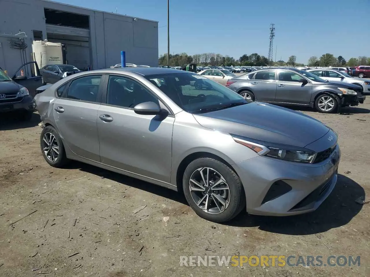 4 Photograph of a damaged car 3KPF24ADXNE424507 KIA FORTE 2022
