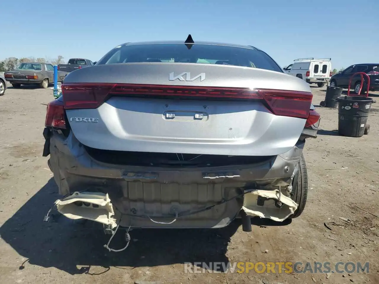 6 Photograph of a damaged car 3KPF24ADXNE424507 KIA FORTE 2022
