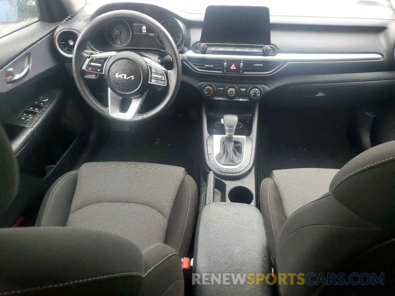 8 Фотография поврежденного автомобиля 3KPF24ADXNE429044 KIA FORTE 2022