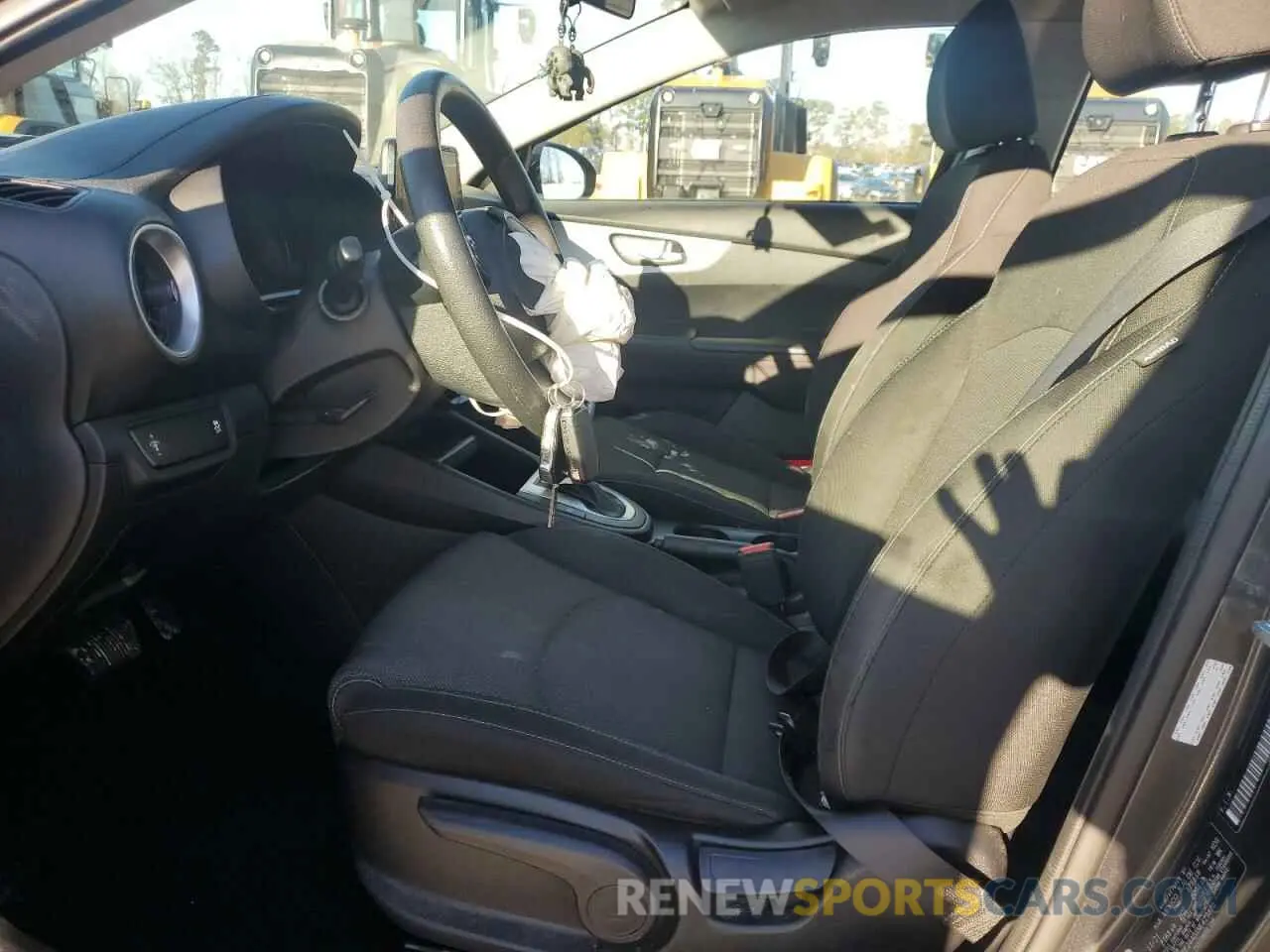 7 Фотография поврежденного автомобиля 3KPF24ADXNE429870 KIA FORTE 2022