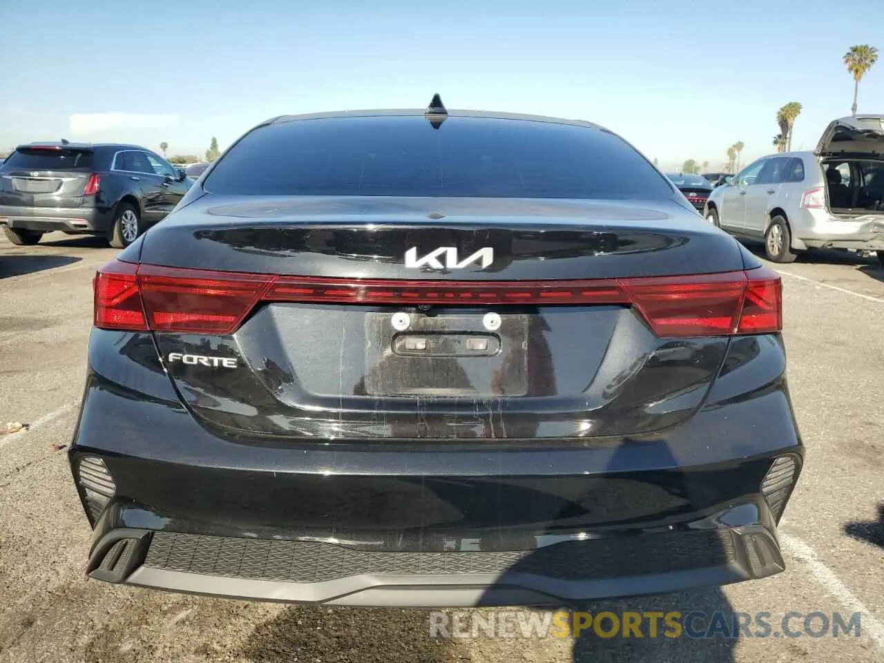 6 Photograph of a damaged car 3KPF24ADXNE433367 KIA FORTE 2022