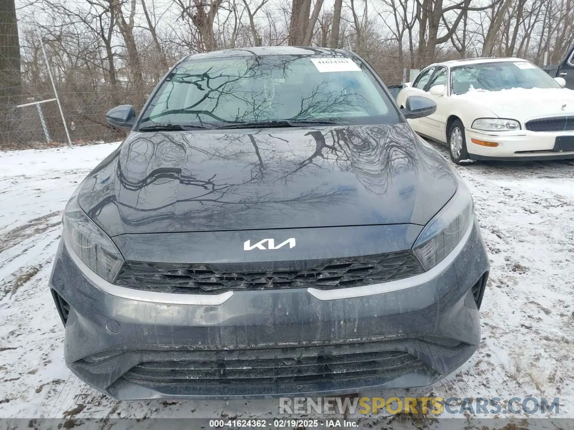 12 Photograph of a damaged car 3KPF24ADXNE435362 KIA FORTE 2022