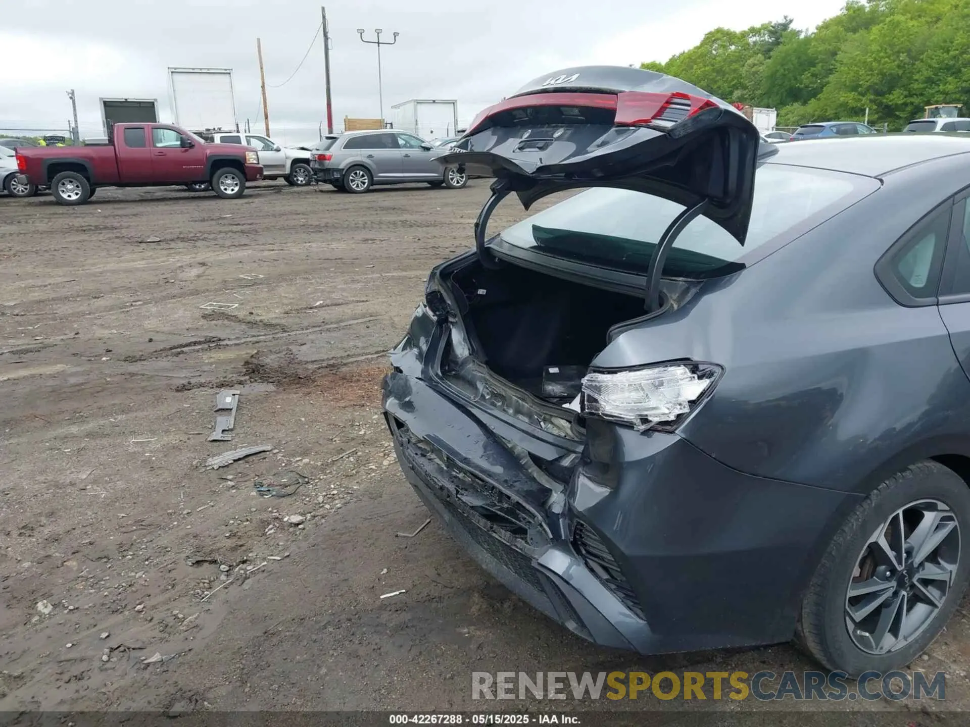 18 Photograph of a damaged car 3KPF24ADXNE448824 KIA FORTE 2022