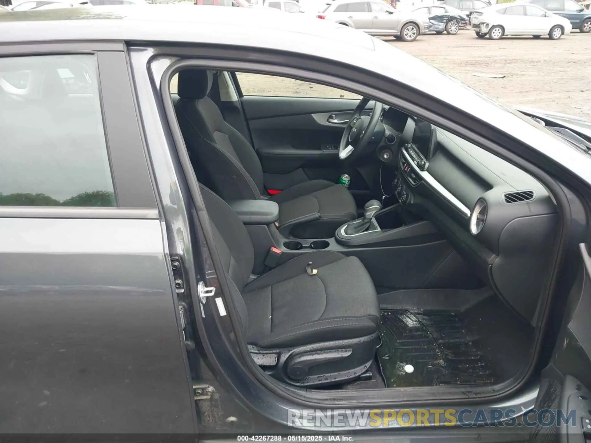 5 Photograph of a damaged car 3KPF24ADXNE448824 KIA FORTE 2022