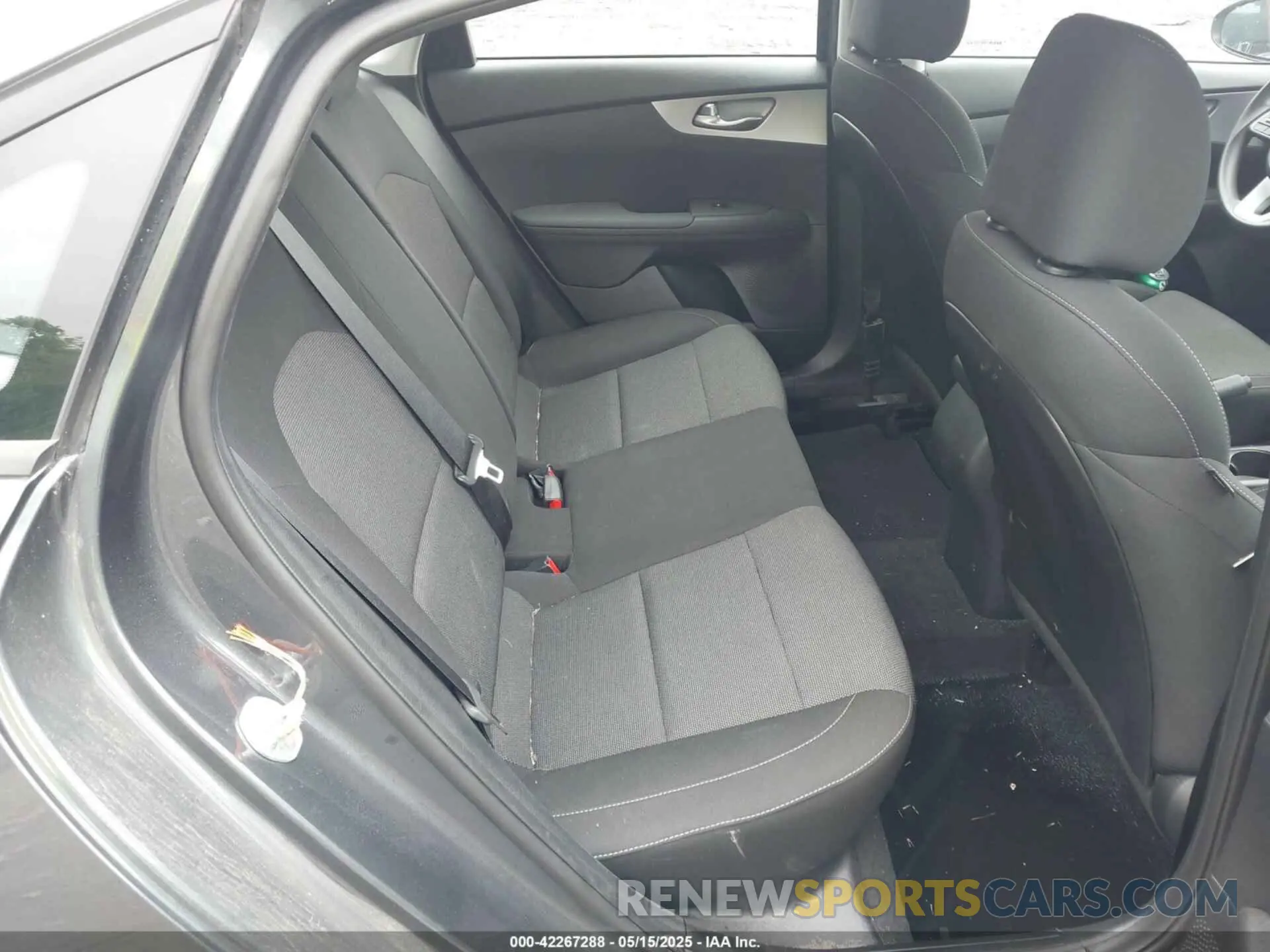 8 Photograph of a damaged car 3KPF24ADXNE448824 KIA FORTE 2022