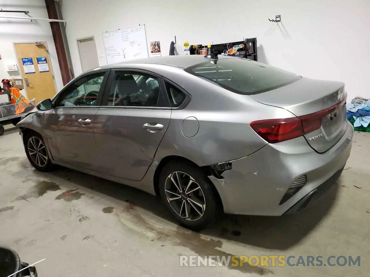 2 Фотография поврежденного автомобиля 3KPF24ADXNE487509 KIA FORTE 2022