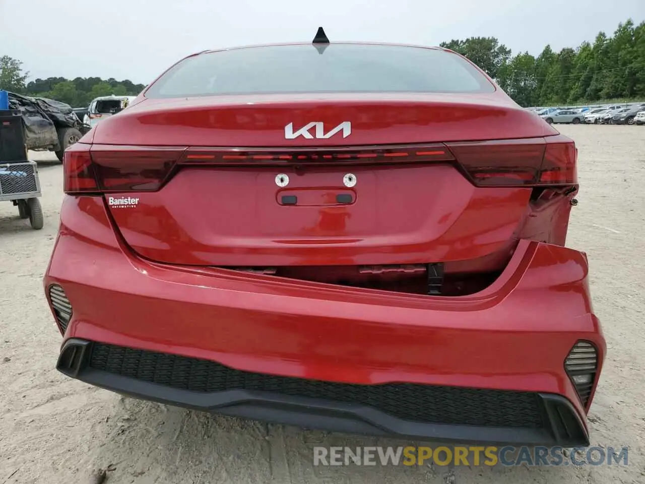 6 Photograph of a damaged car 3KPF24ADXNE496632 KIA FORTE 2022